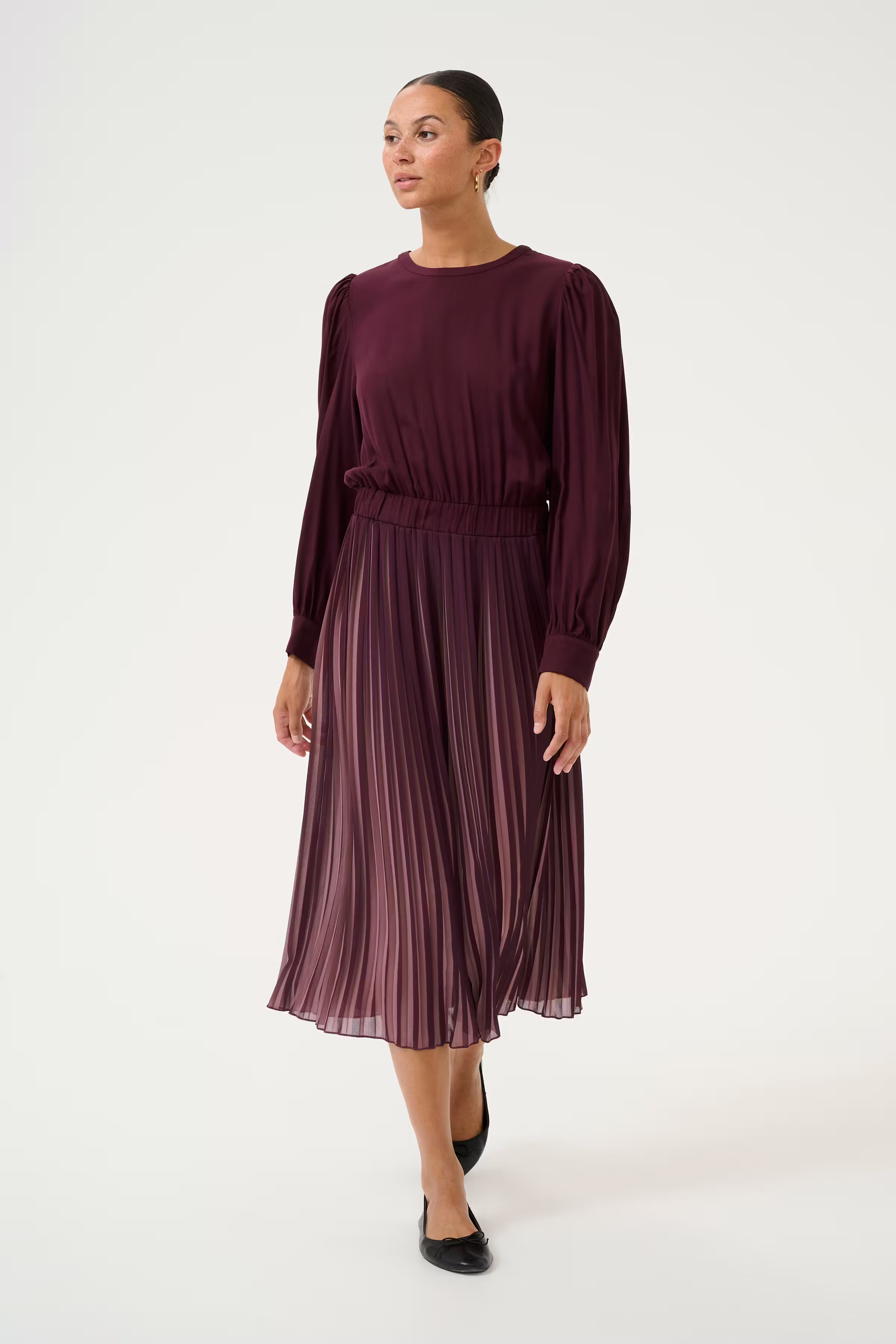 CUcarly Dress LOOKBOOK FRONT 50109999-107167
