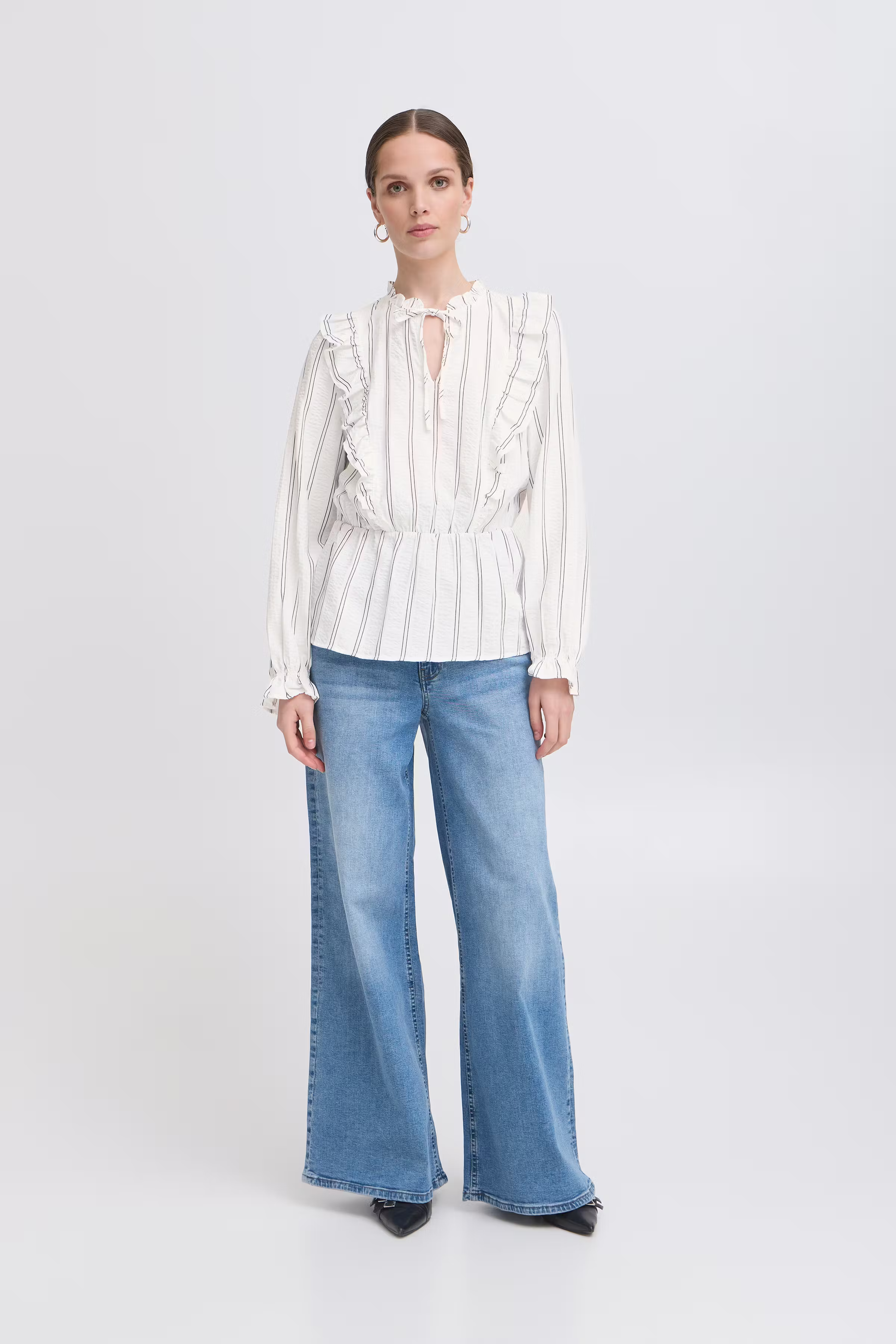 IXOLLIE Bluse LOOKBOOK FRONT 20123720-114201