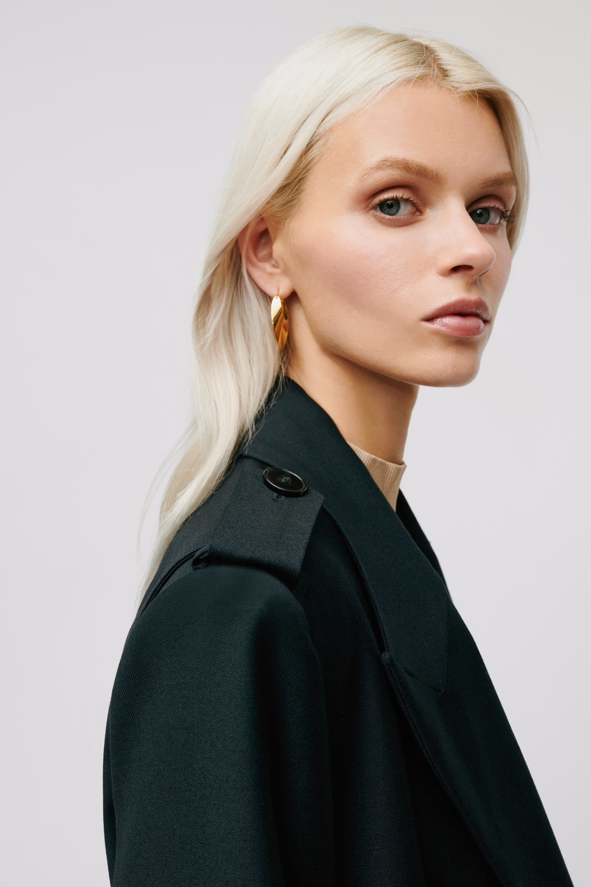 COLETTE Coat LOOKBOOK FRONT 30600179-BK999