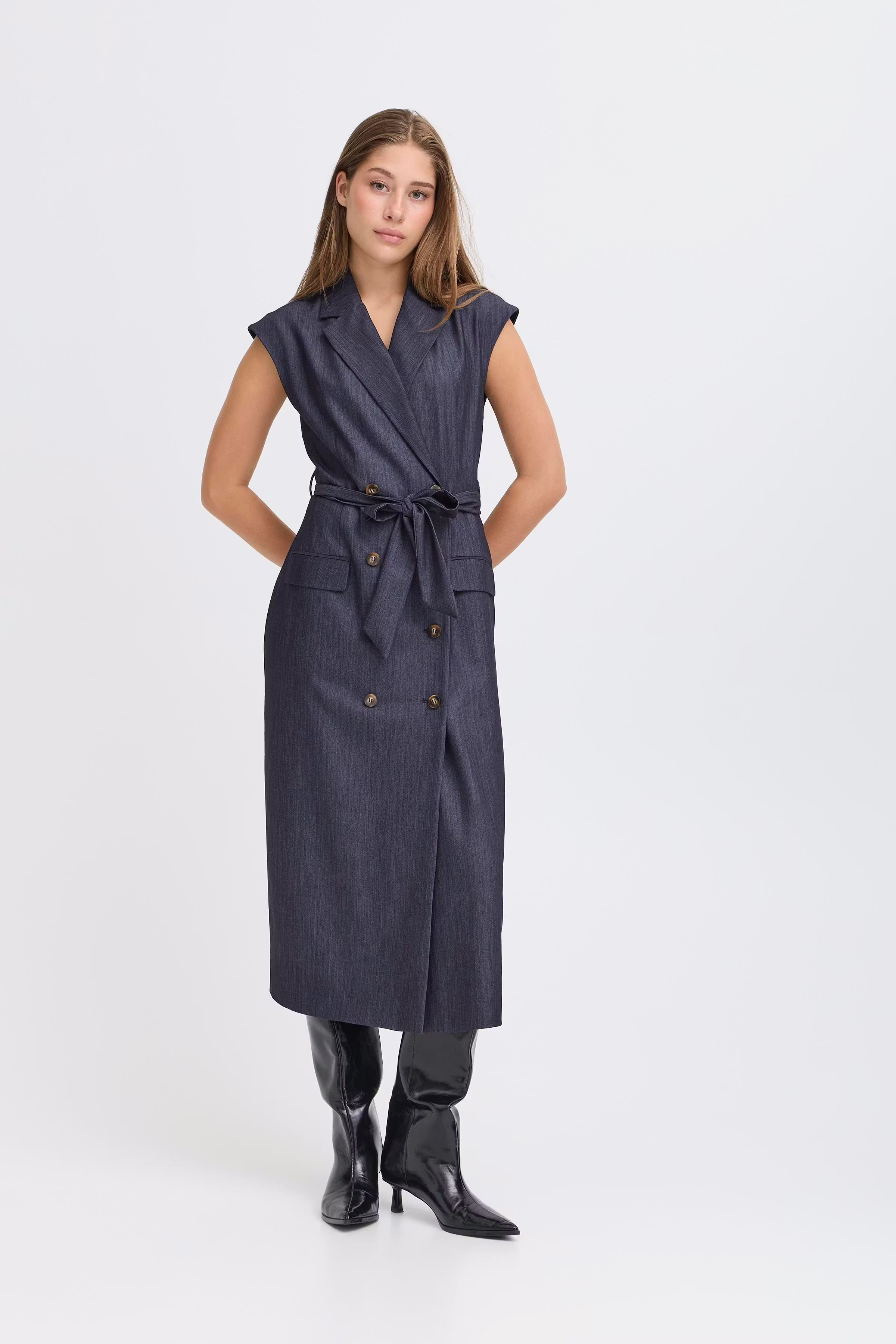 IHJUMI Väst LOOKBOOK FRONT 20124606-200340