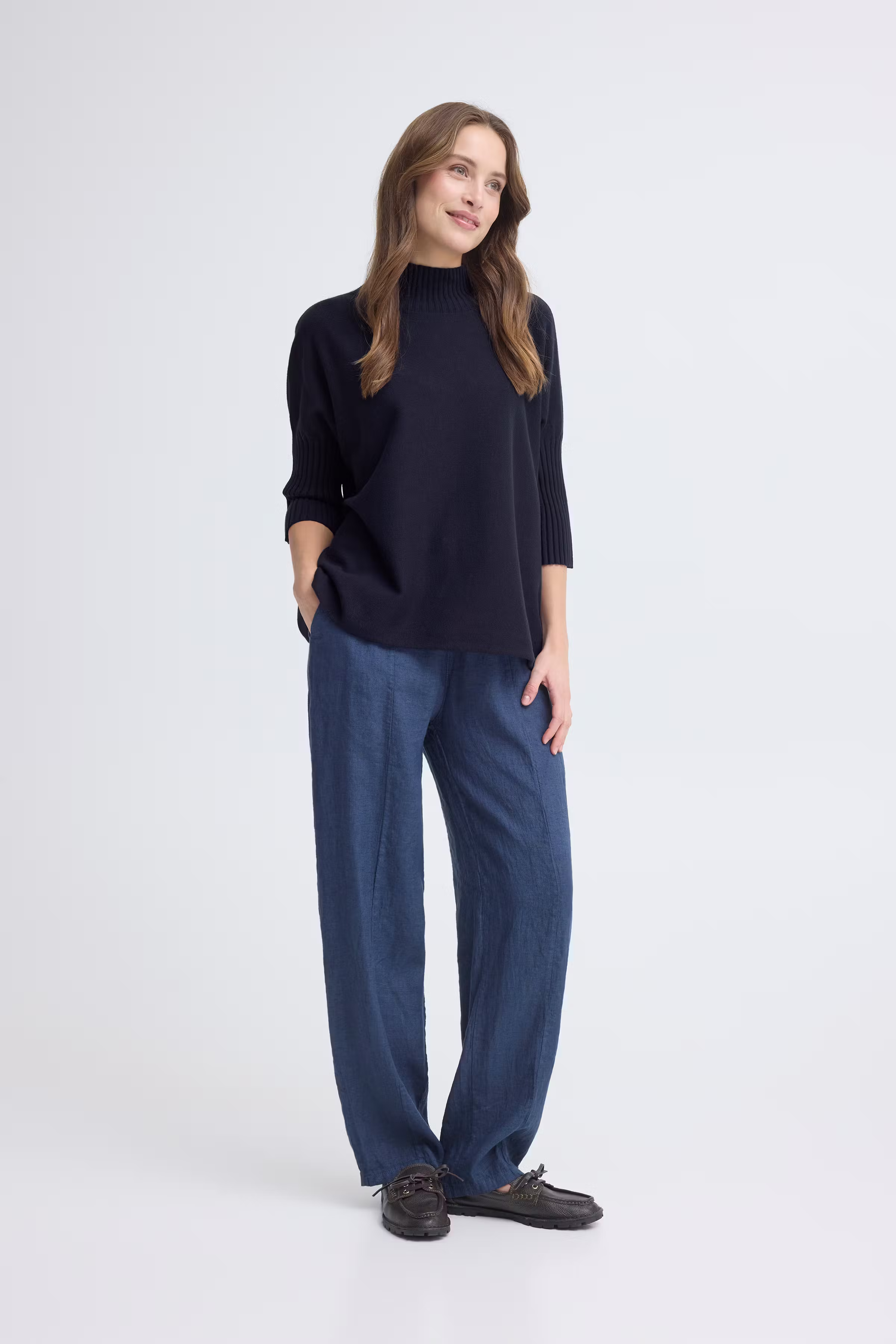 SBIRIS Pullover LOOKBOOK FRONT 22101152-193923