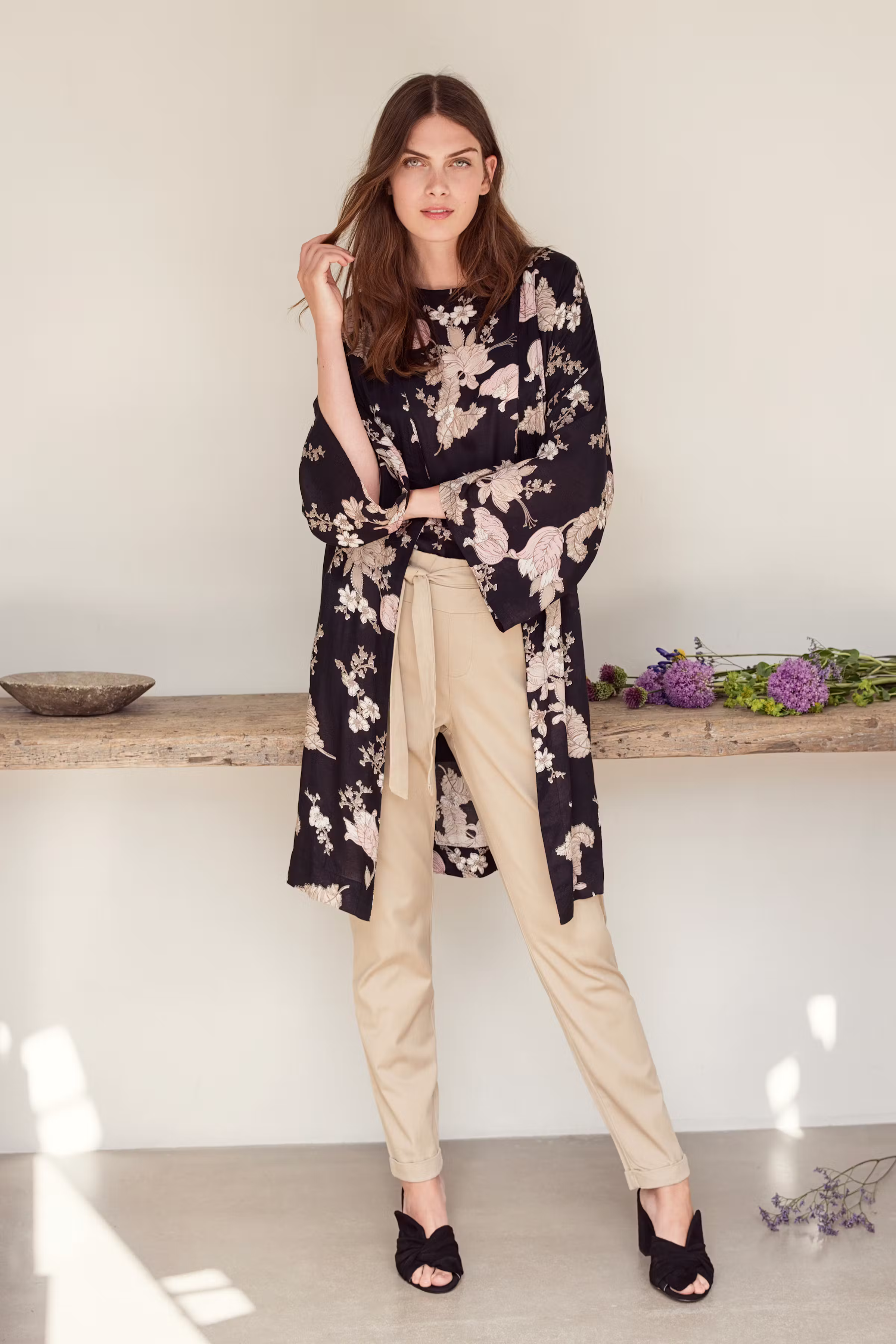 Kurzarm-Bluse LOOKBOOK FRONT 10503135-50600