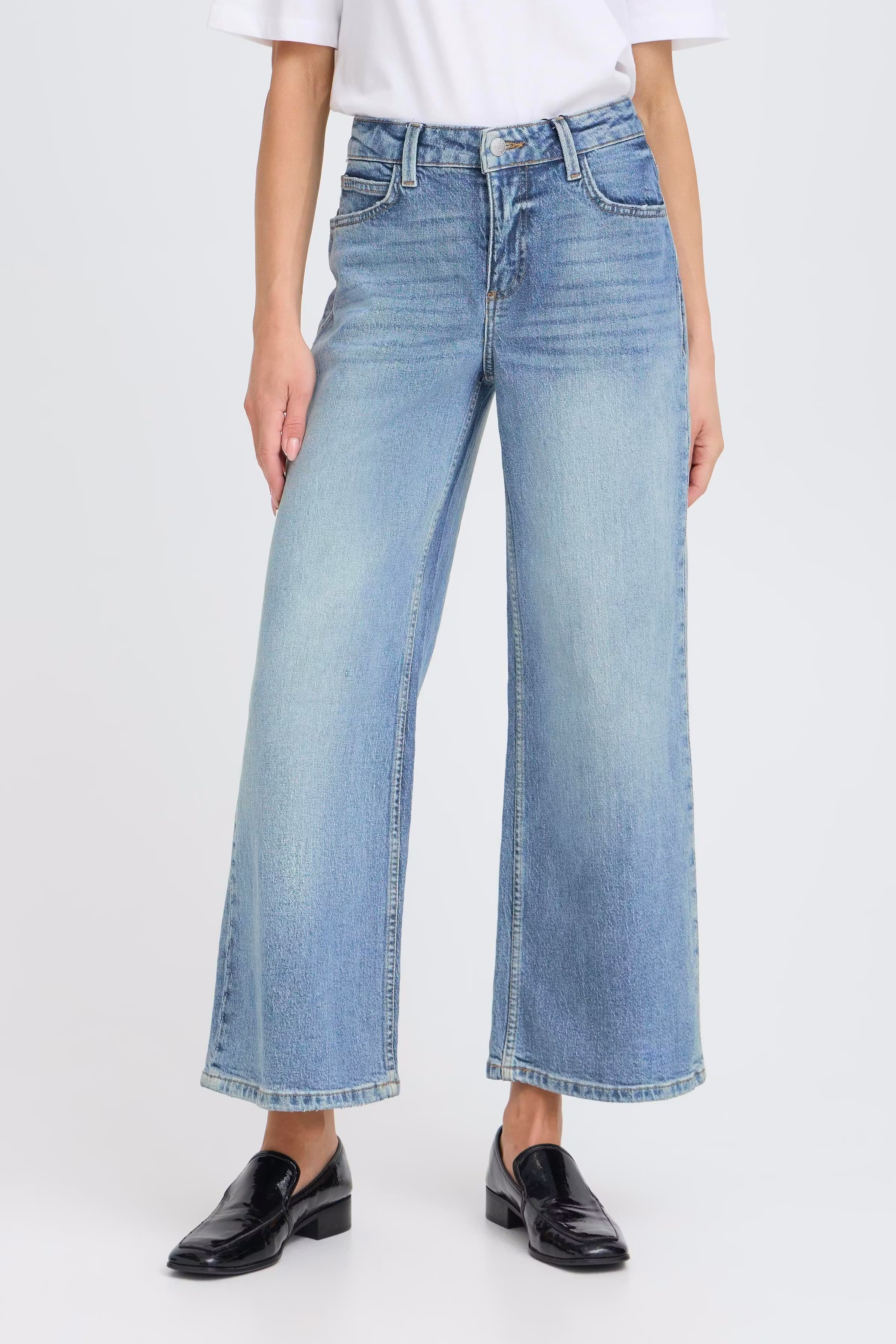 BYKYJLA Jeans LOOKBOOK FRONT 20816171-200461