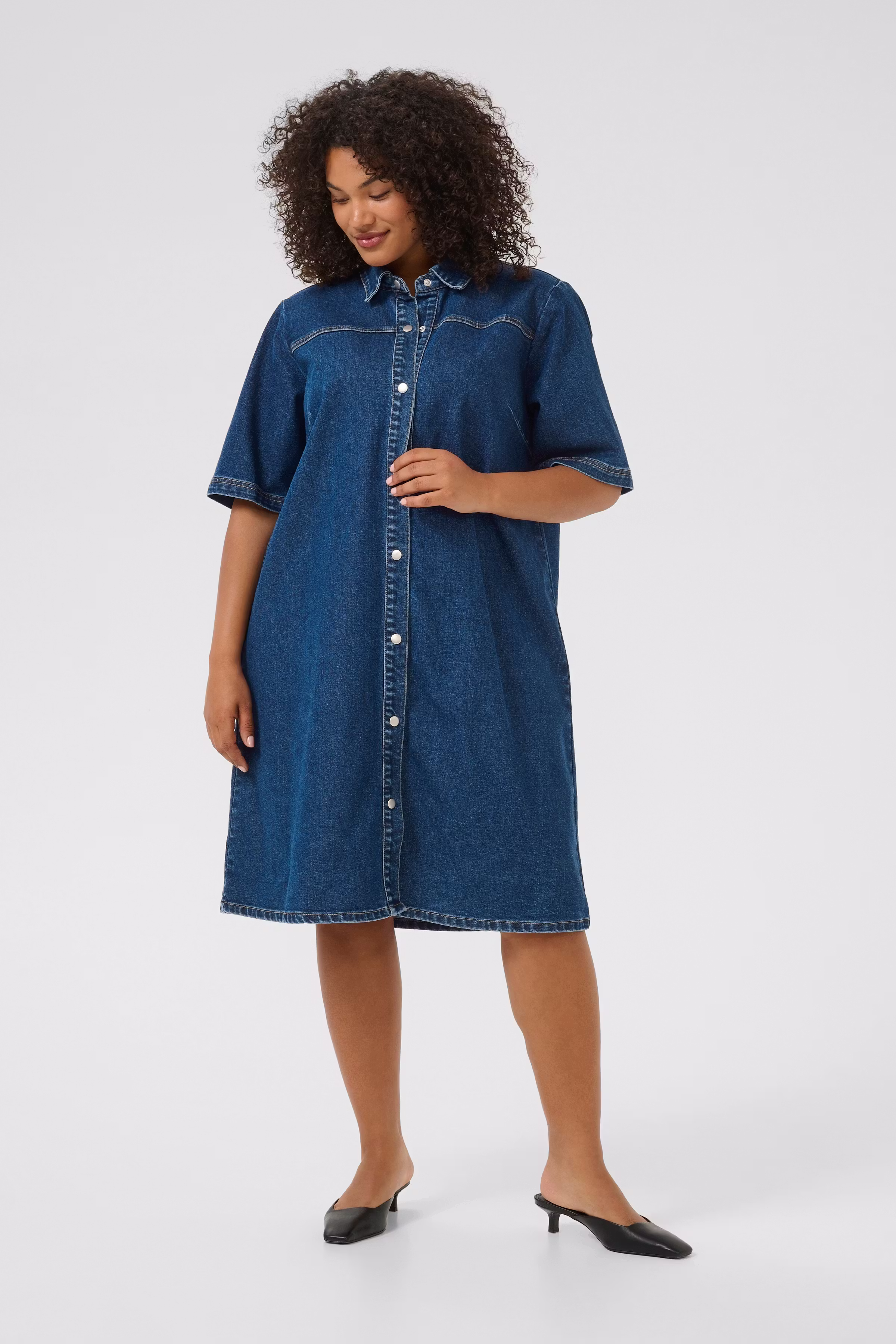 KCsandria Denimkjole LOOKBOOK FRONT 10583533-102272