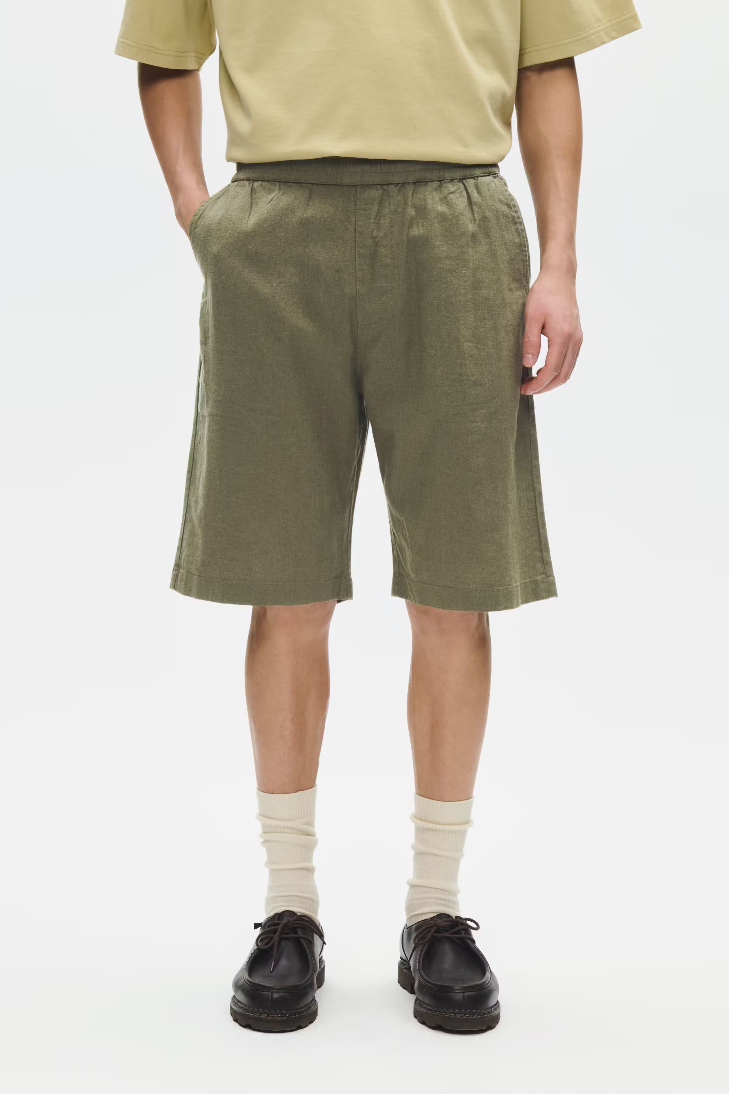 WWenoch Leinen Shorts  LOOKBOOK FRONT 30251410-180515