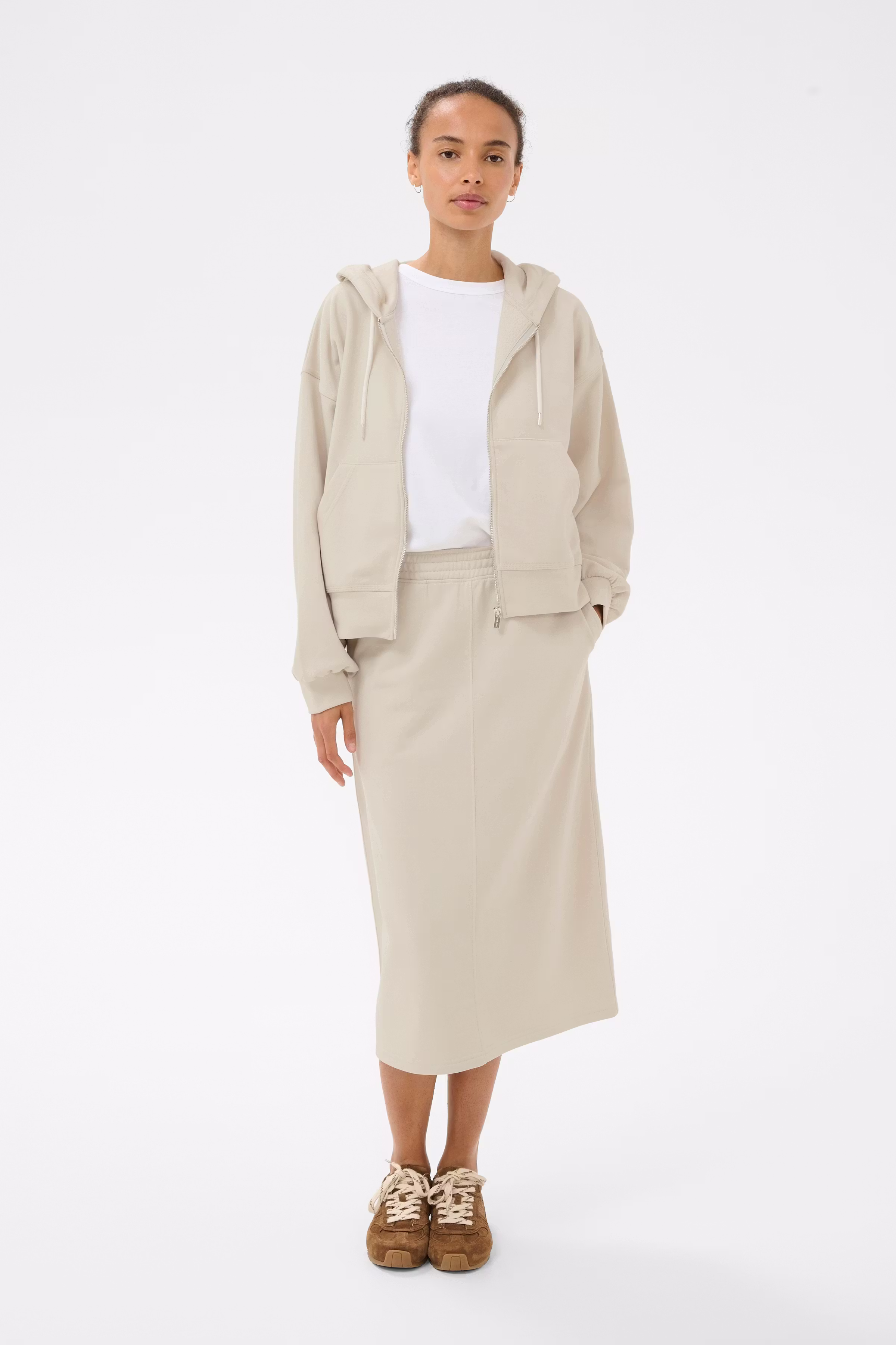 AlianaPW Sweatshirt LOOKBOOK FRONT 30310432-144002