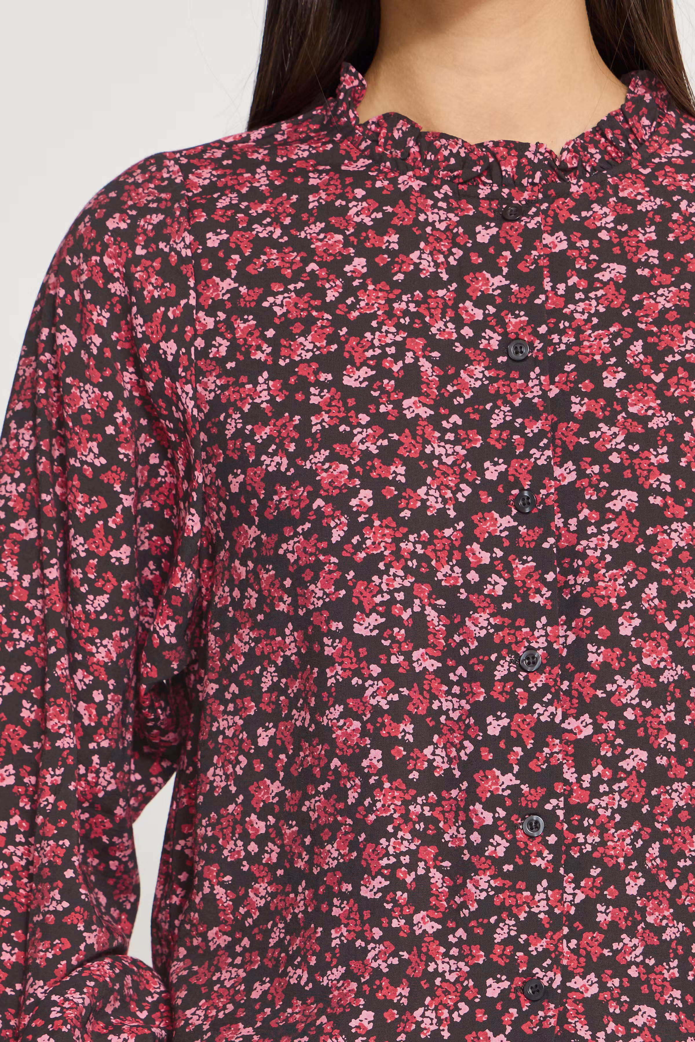 IHGILVIS Skjorte LOOKBOOK DETAIL 20126698-900012284