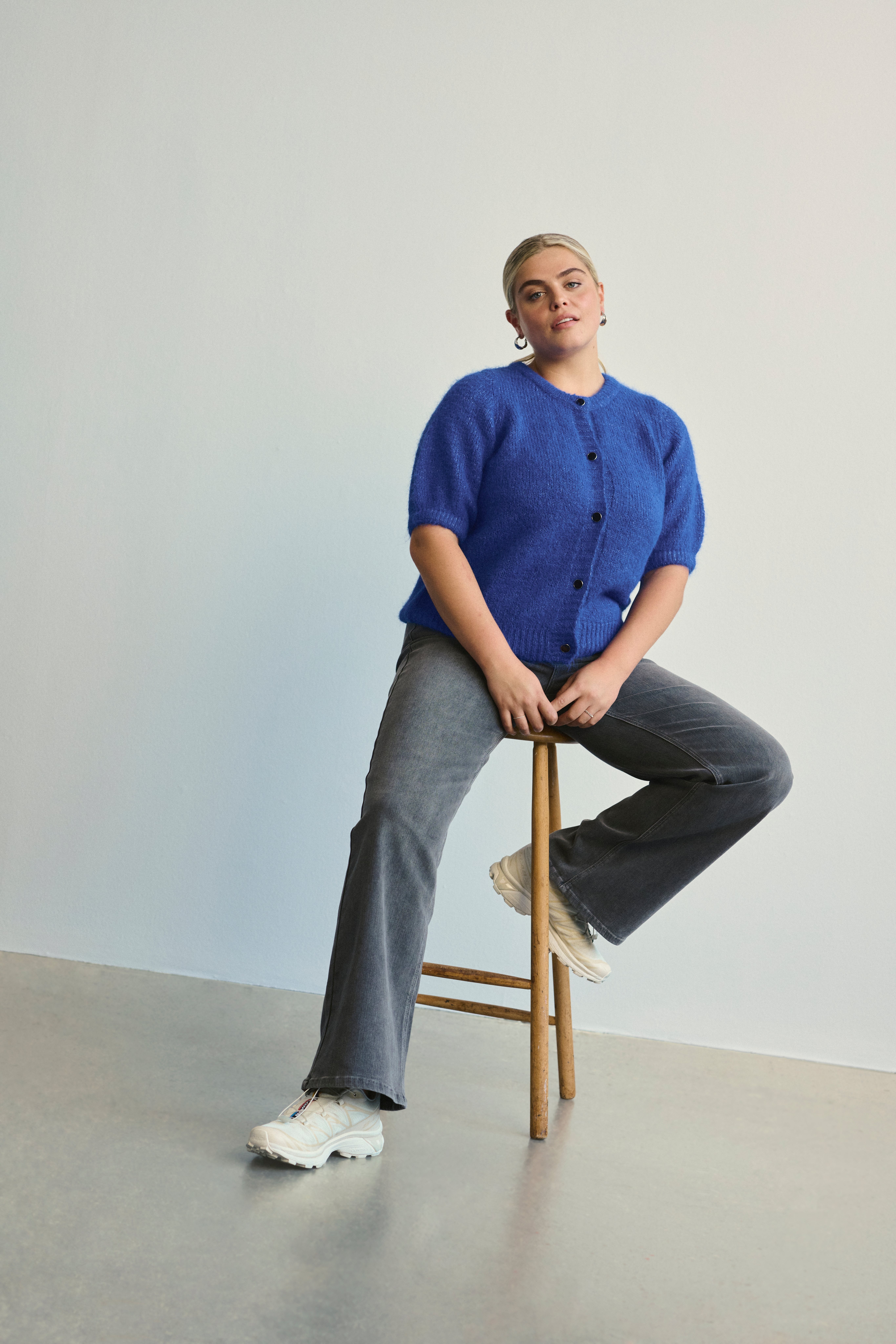 KCemilia Cardigan LOCATION NONE 10583437-193952