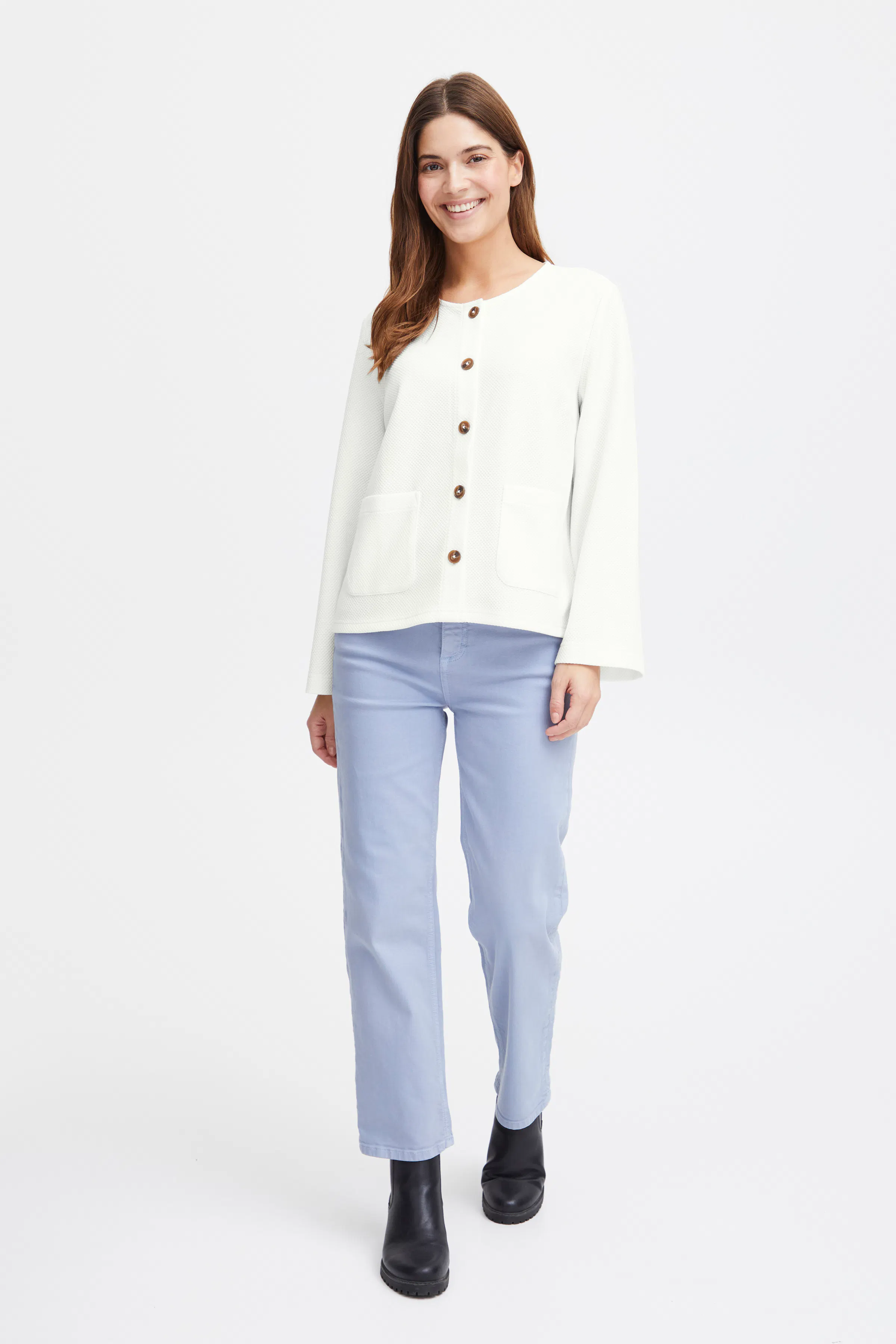 FREIJA Cardigan LOOKBOOK FRONT 20613404-110602
