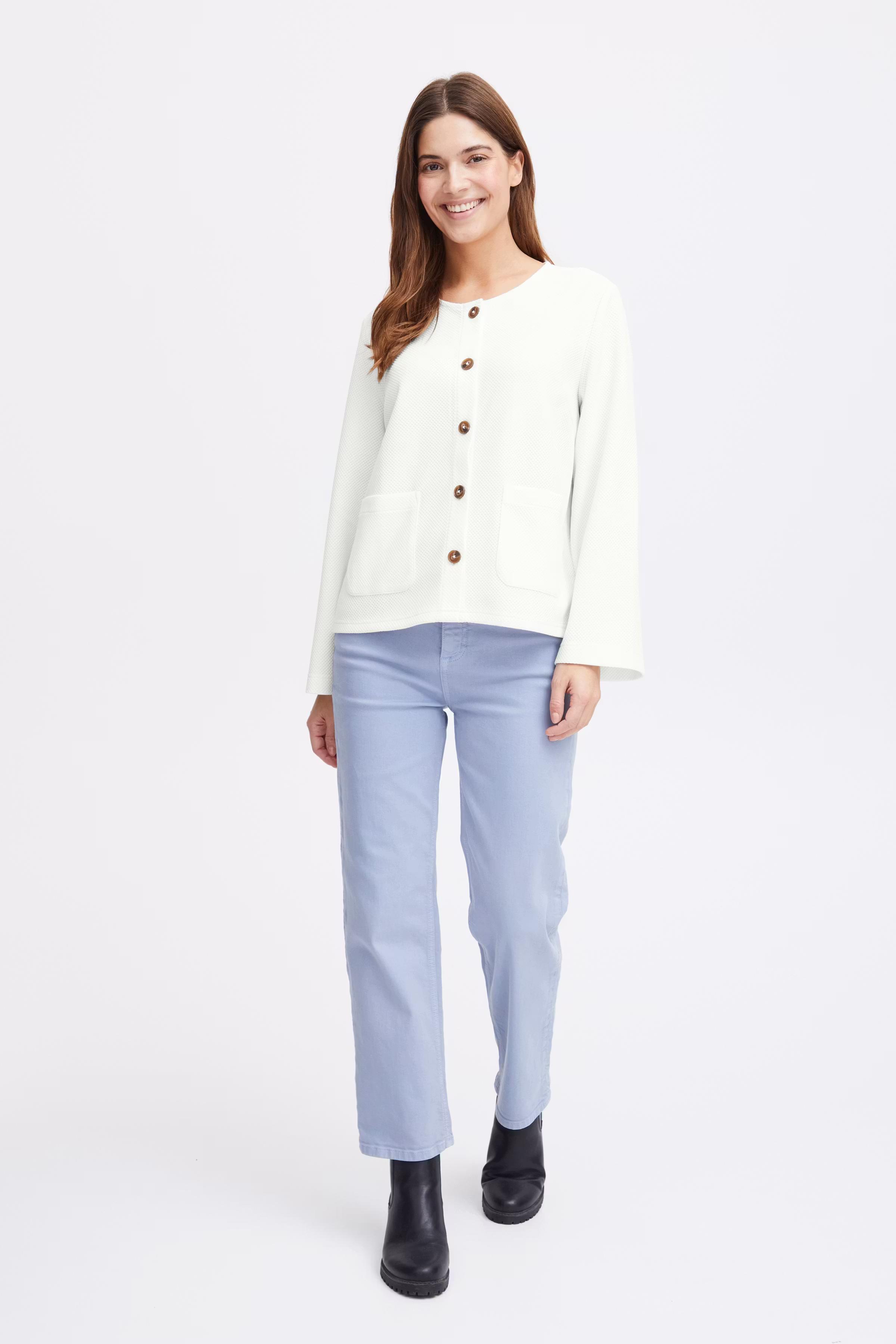 FREIJA Cardigan LOOKBOOK FRONT 20613404-110602