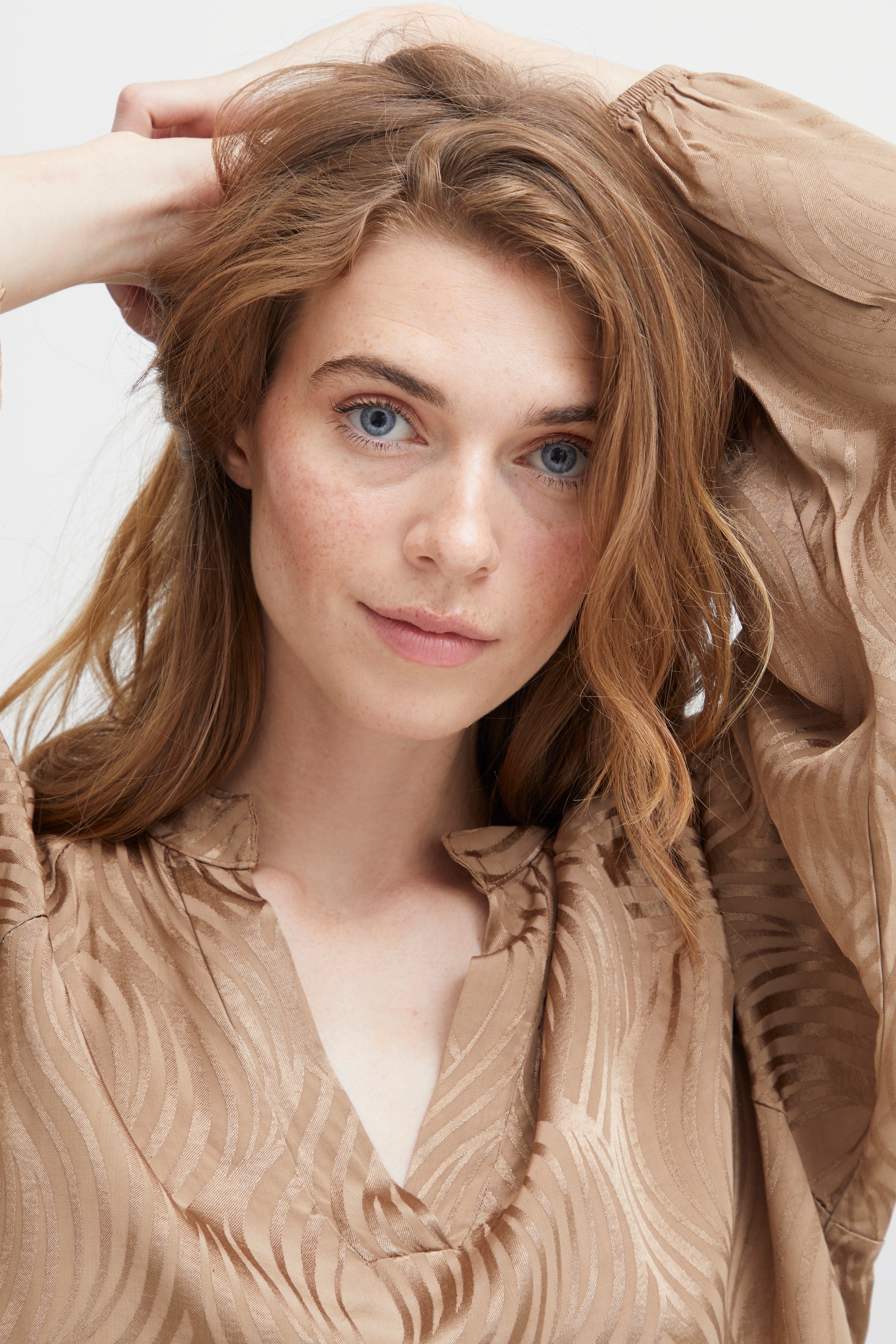 SBROSSO Blus LOOKBOOK DETAIL 22100383-171038