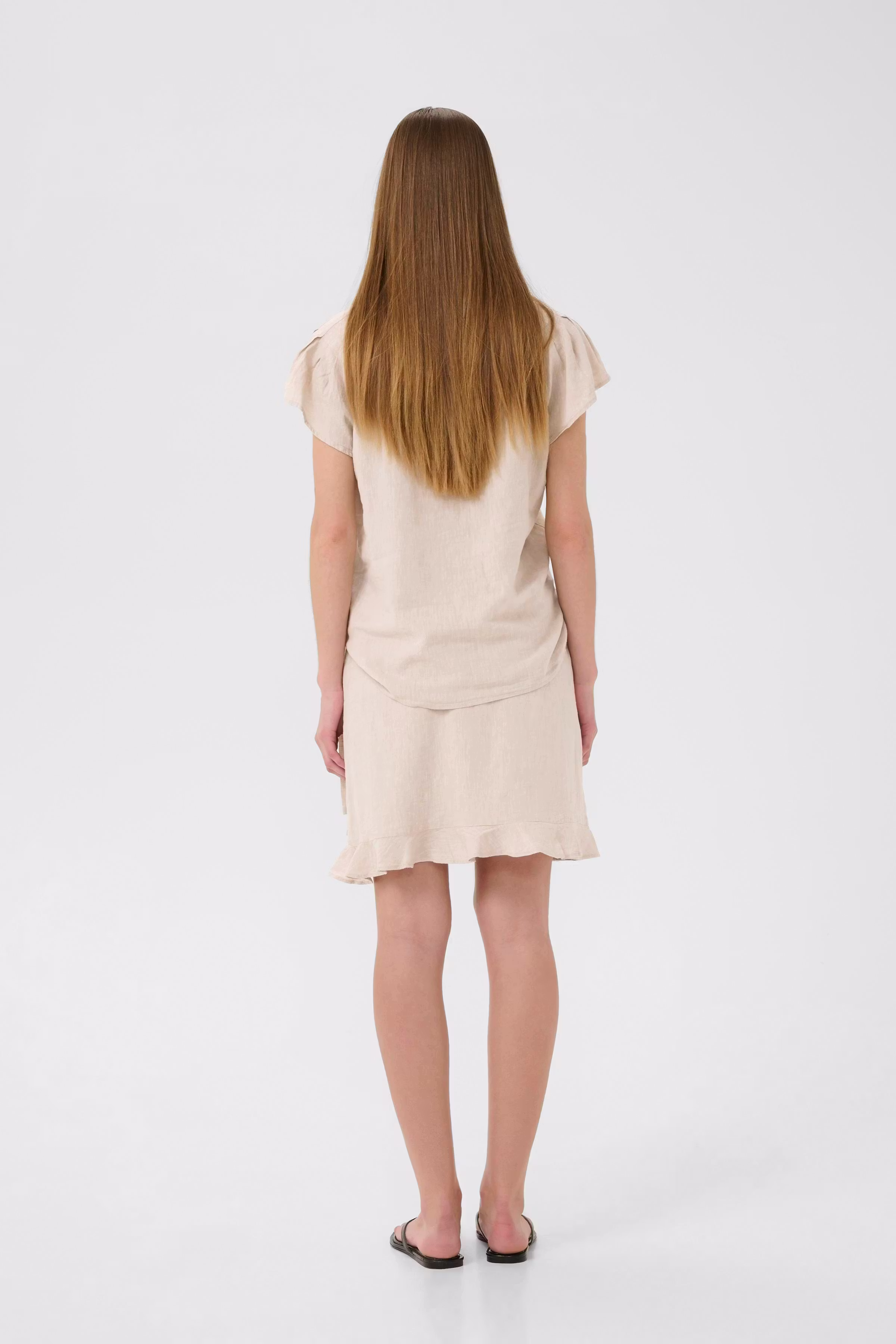 FaridaIW Linne Top LOOKBOOK BACK 30110435-1304031