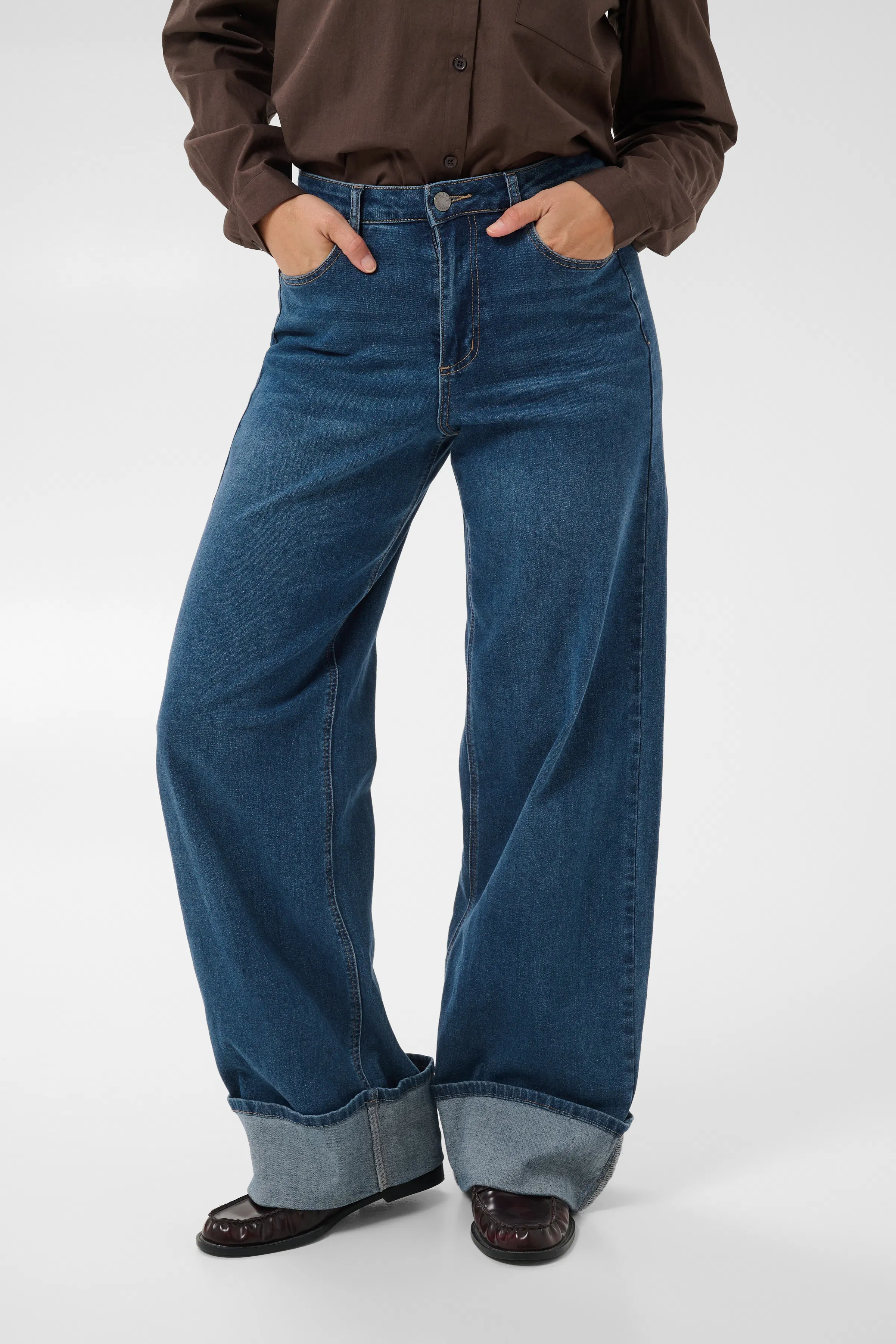 KAandrea Wide Jeans LOOKBOOK FRONT 10512890-104462