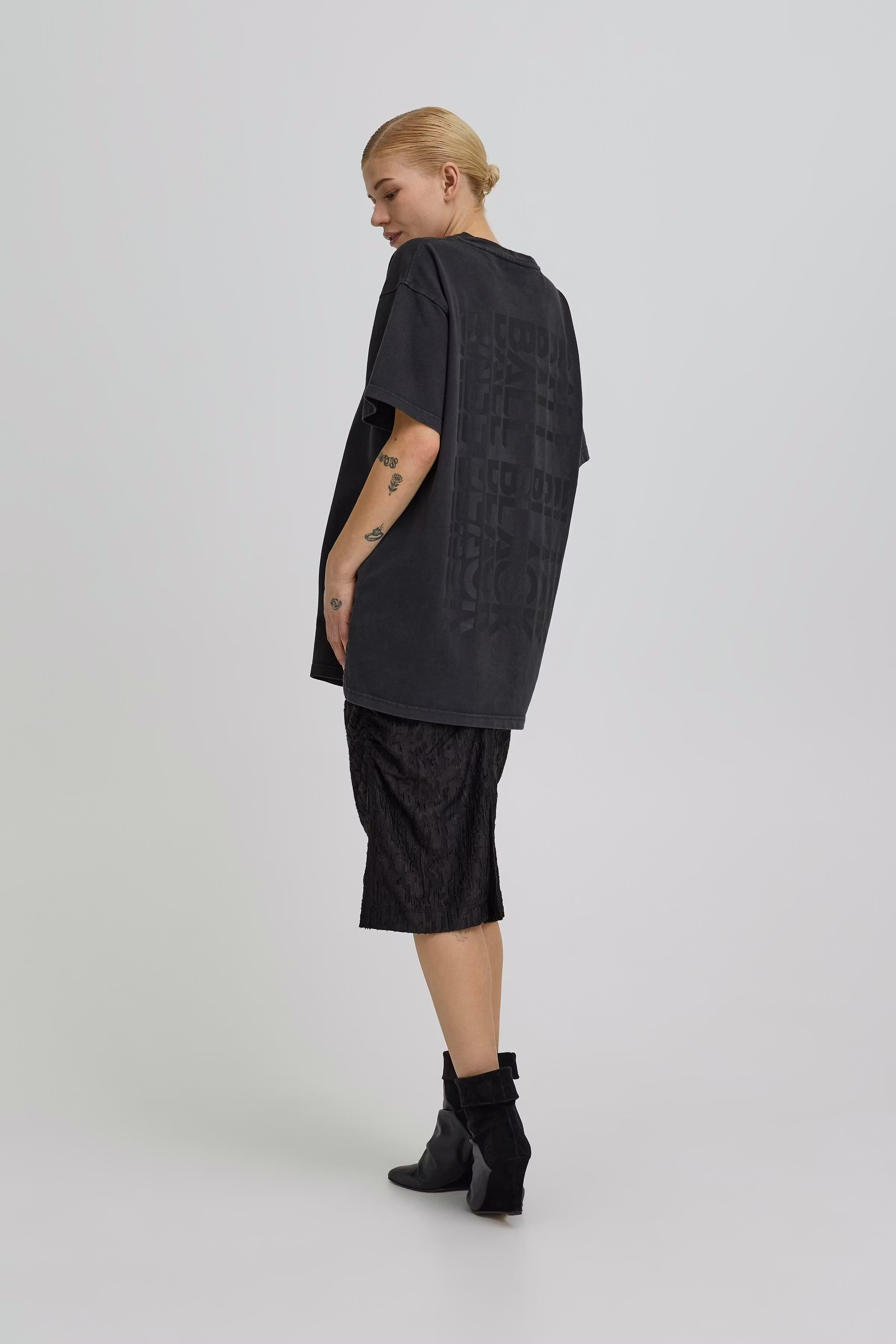 BASALVIRA T-shirt LOOKBOOK FRONT 50408152-193911