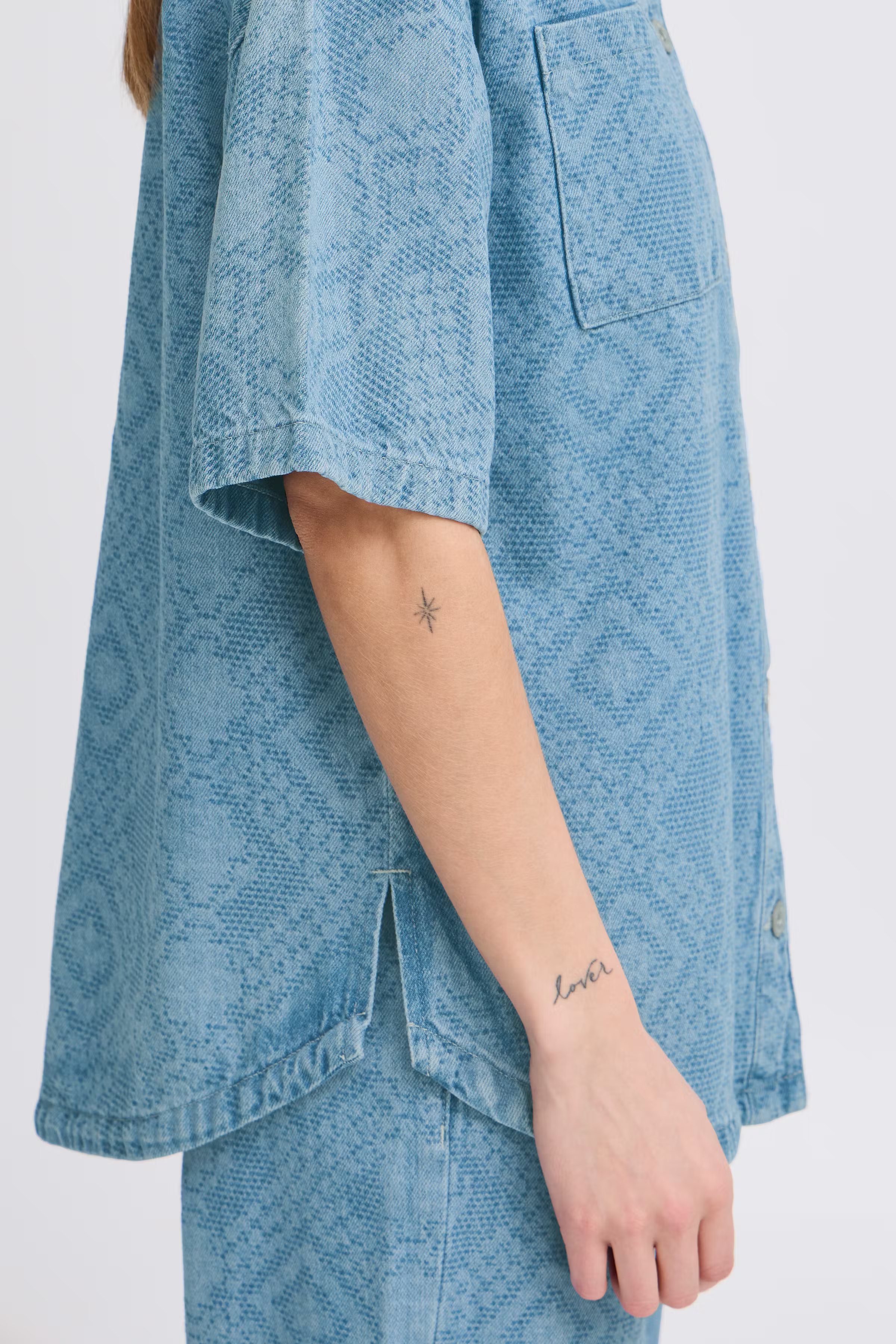 IHAMILIAS Denim blouse LOOKBOOK DETAIL 20122343-203984