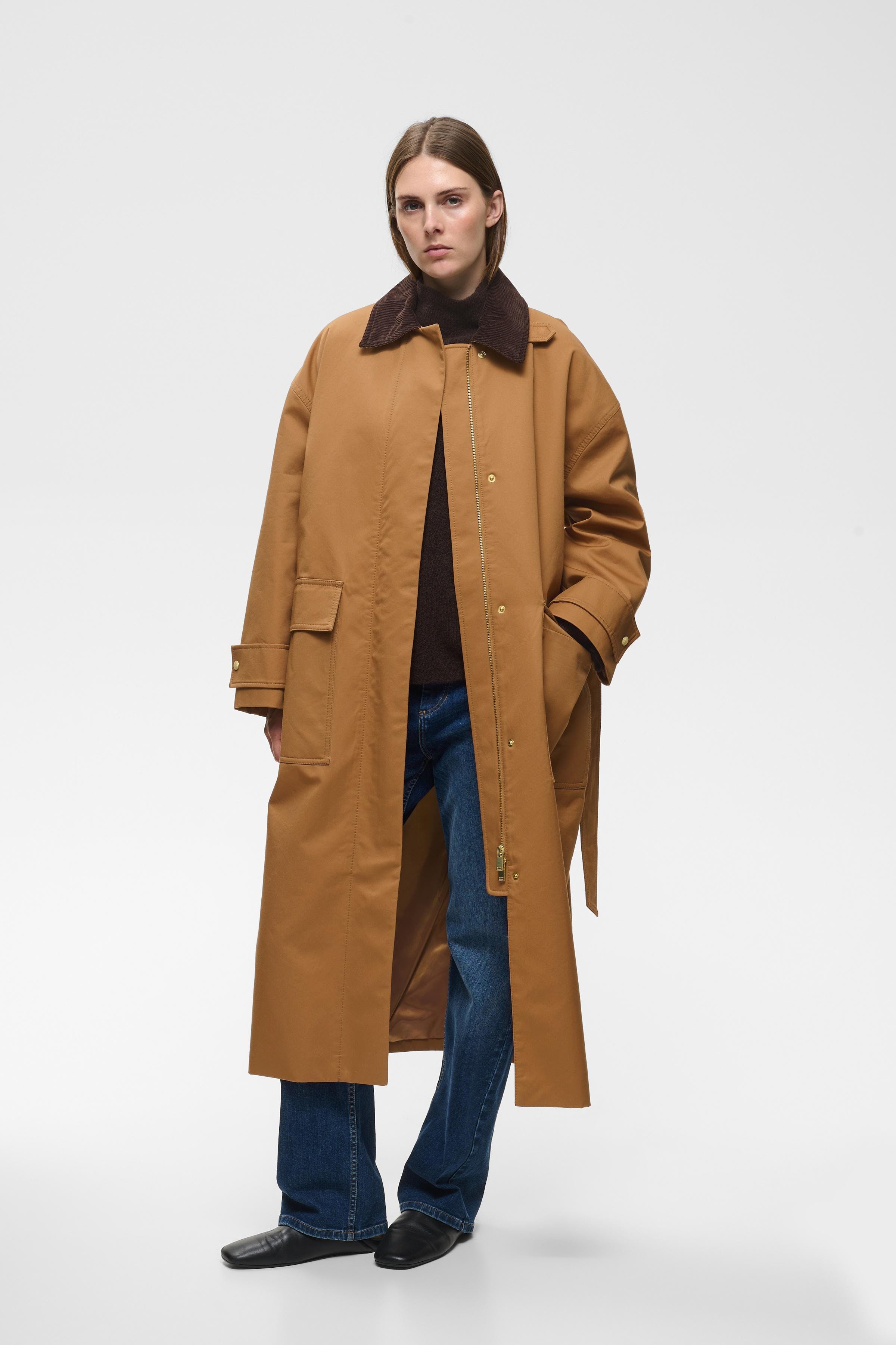 HUNTERYIW Mantel LOOKBOOK FRONT 30112706-171327