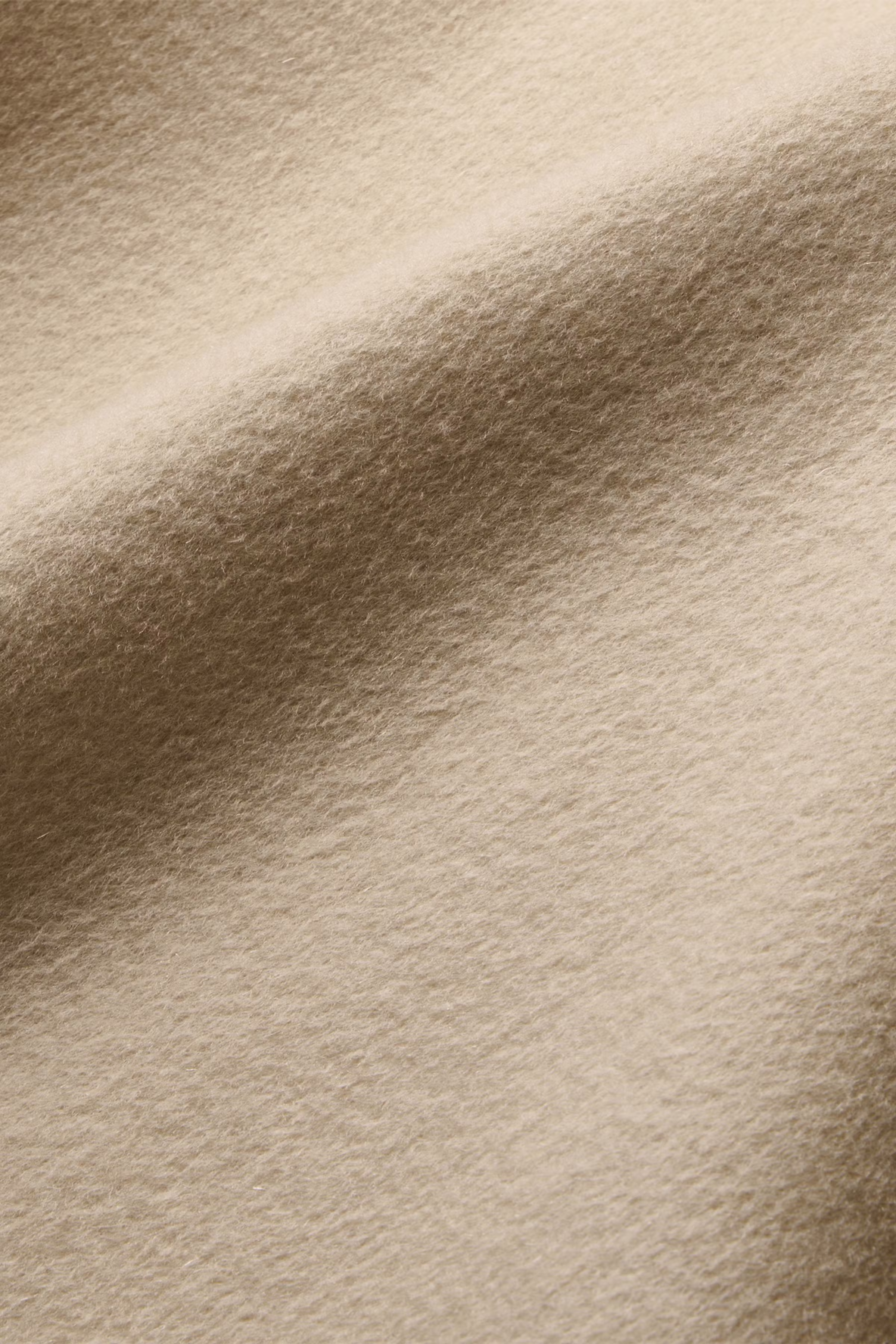 CARRIE ROSE Mantel PACK DETAIL 30600562-BE401