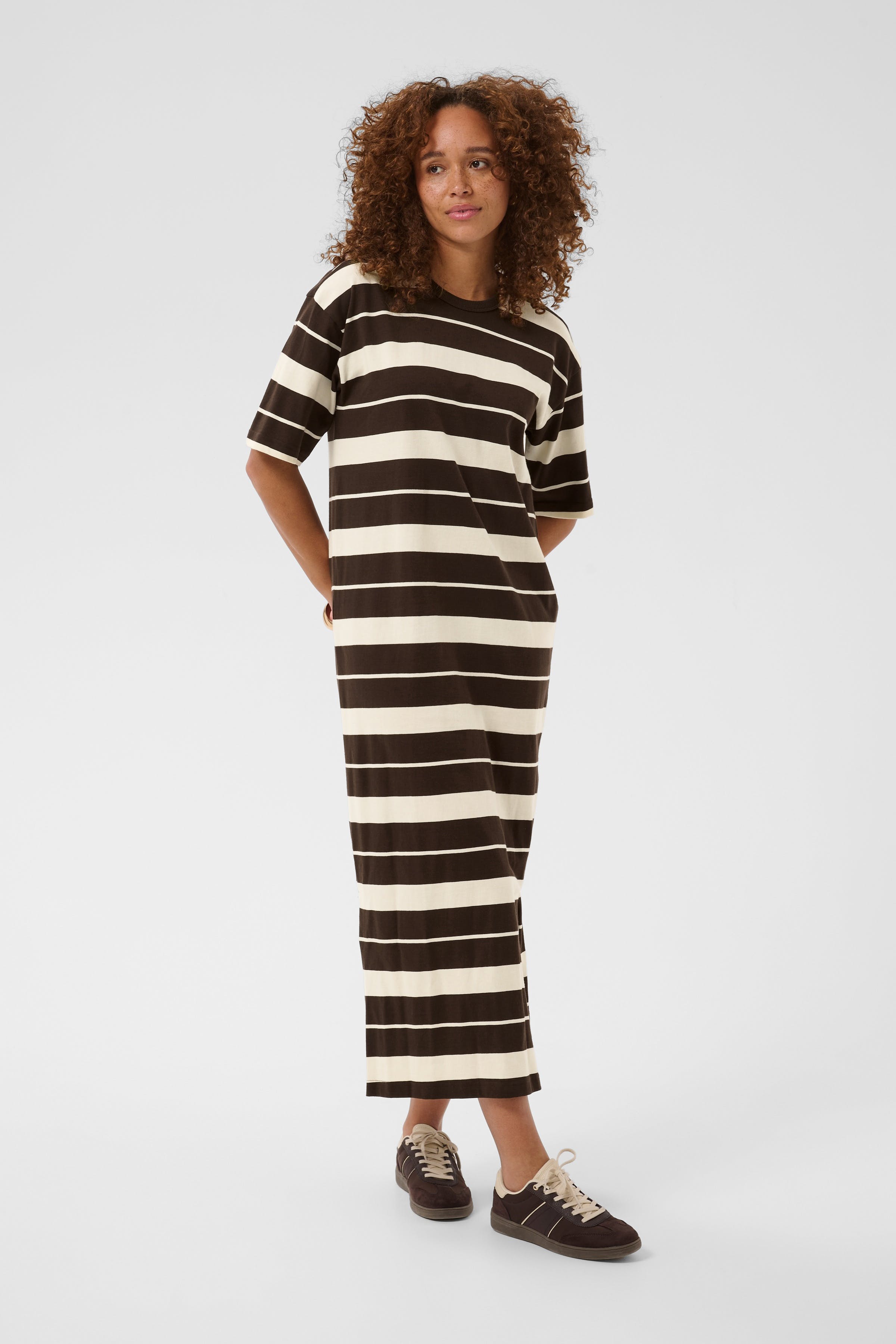 KAwinny Jurk LOOKBOOK FRONT 10511926-109504