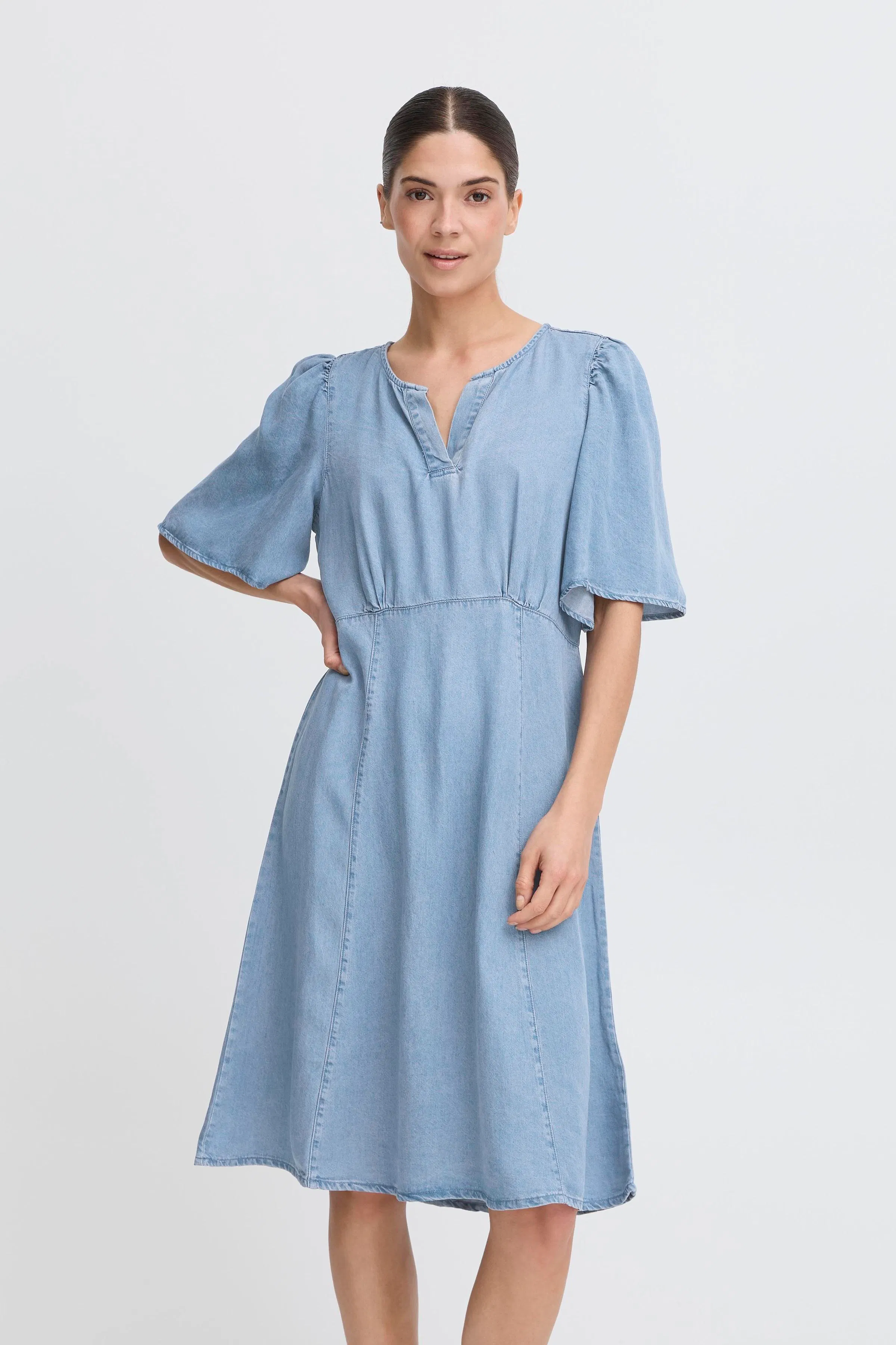 PZBEVERLY Klänning LOOKBOOK FRONT 50208977-200008