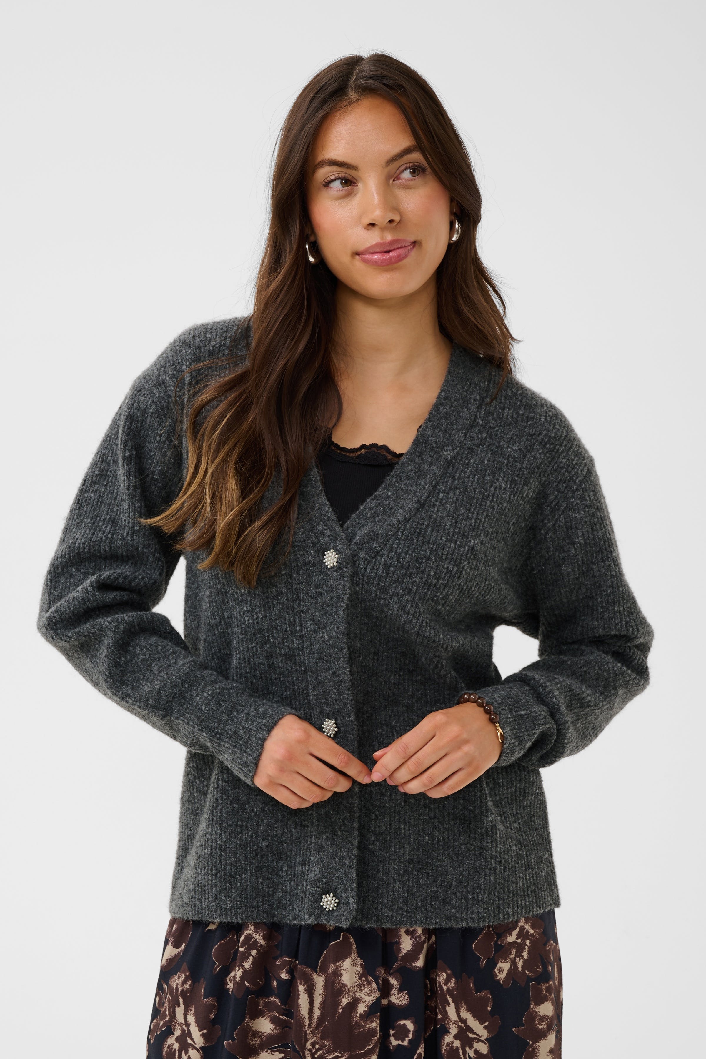 BPmaddy Cardigan LOOKBOOK FRONT 40200232-100123