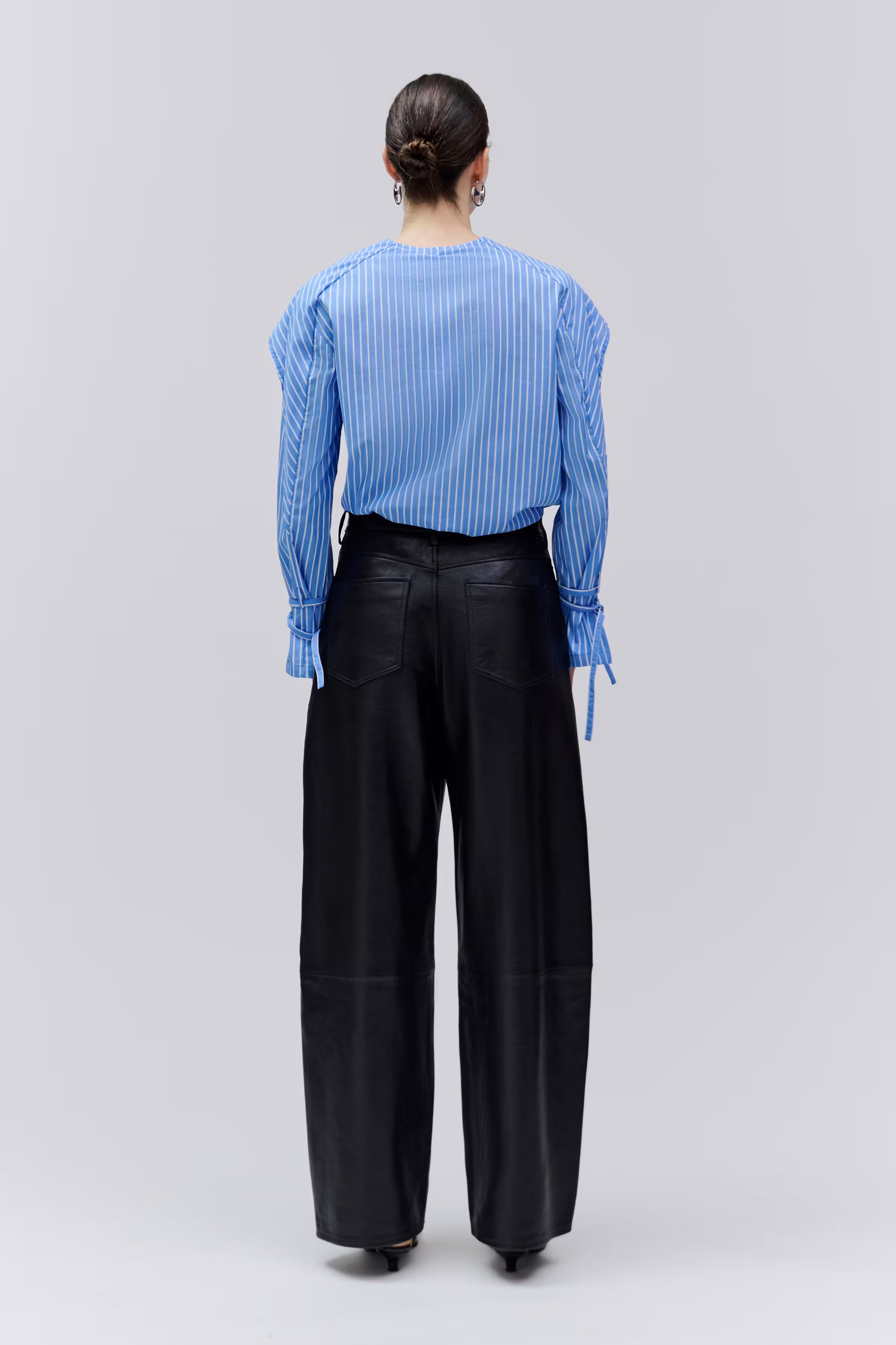 EUNICE BLOUSE LOOKBOOK BACK 30600587-MC2175