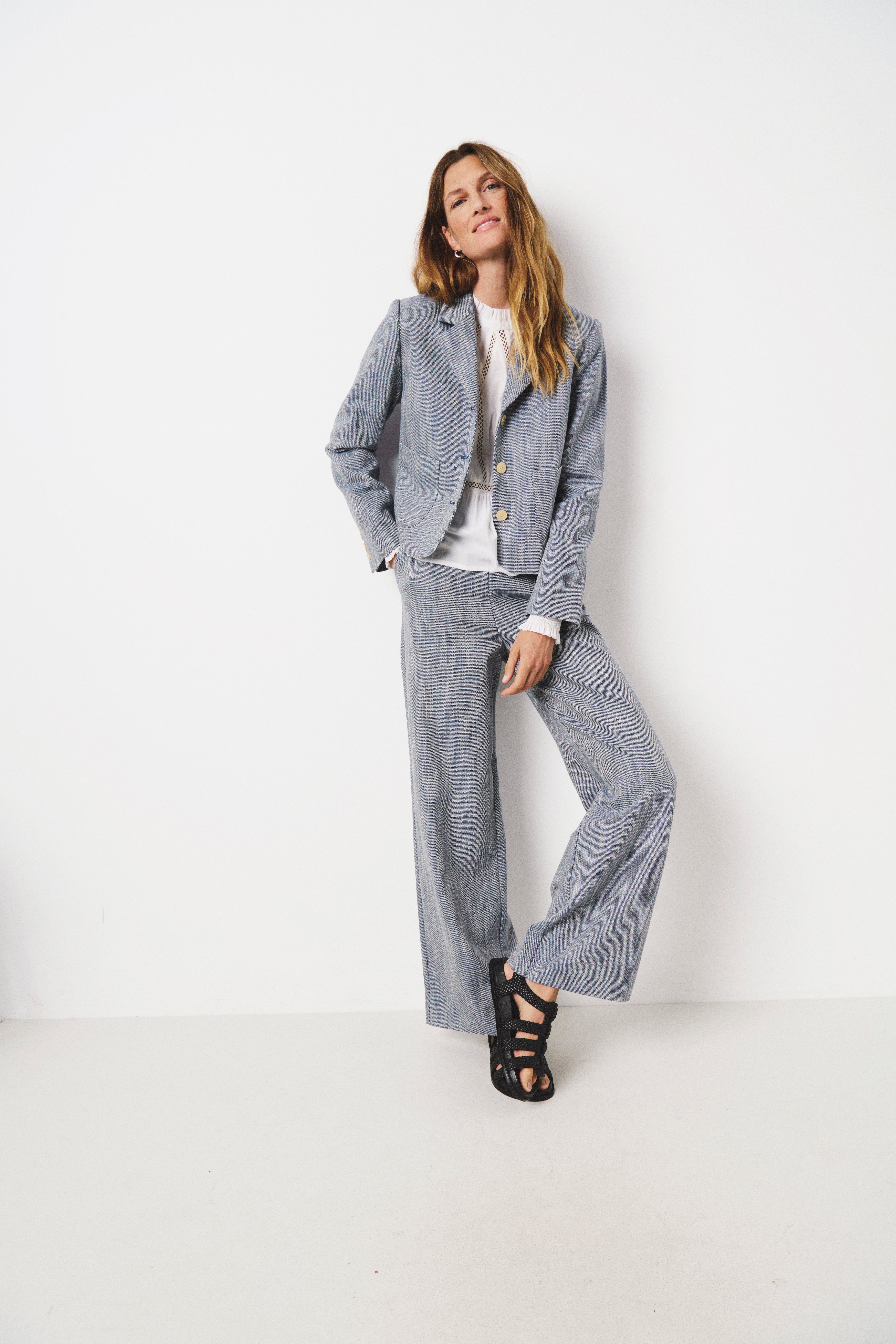 CaidanesPW Broek LOCATION NONE 30309349-303618