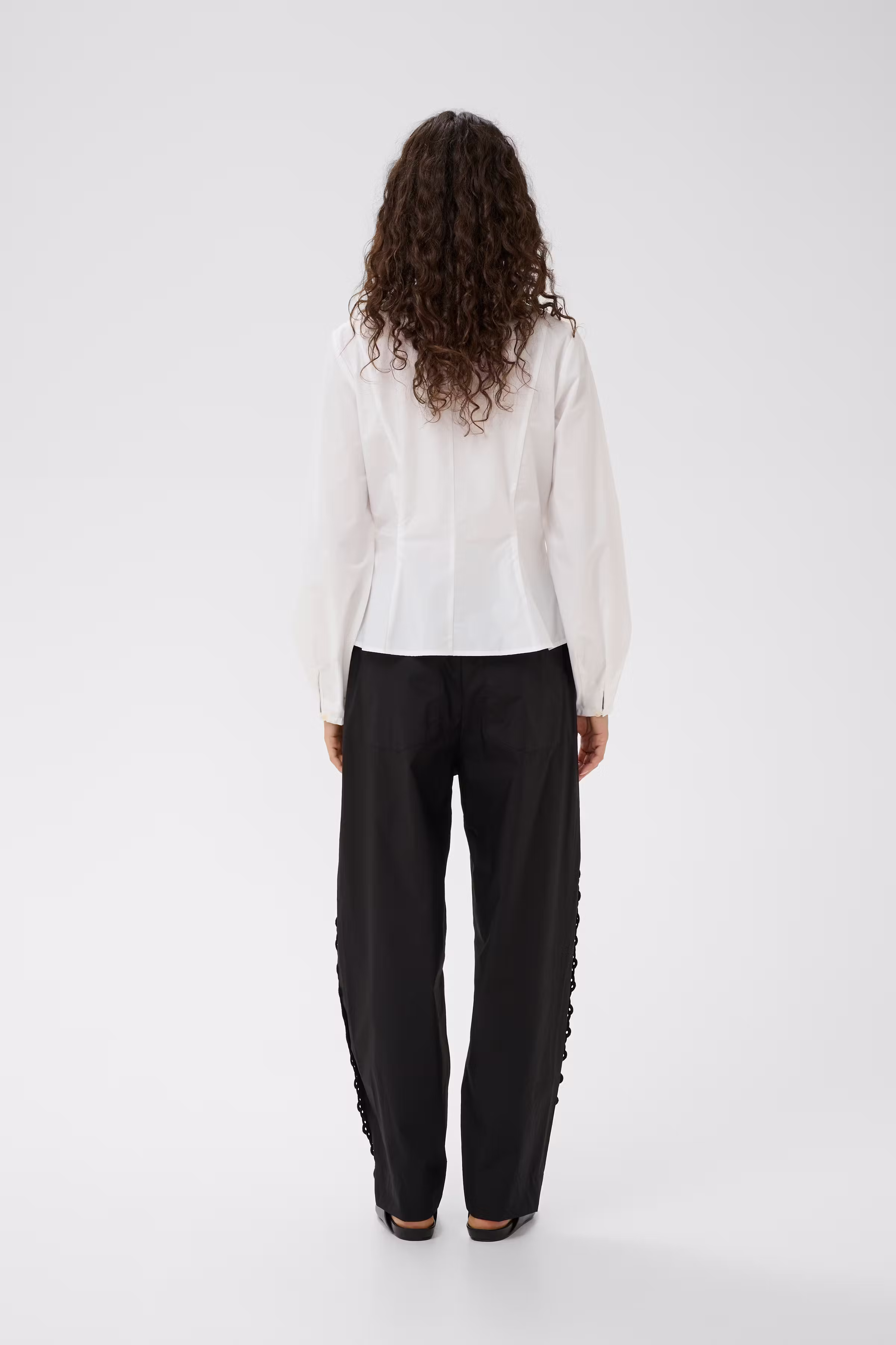 LELOIW Fitted Poplin Hemd LOOKBOOK BACK 30112343-300001