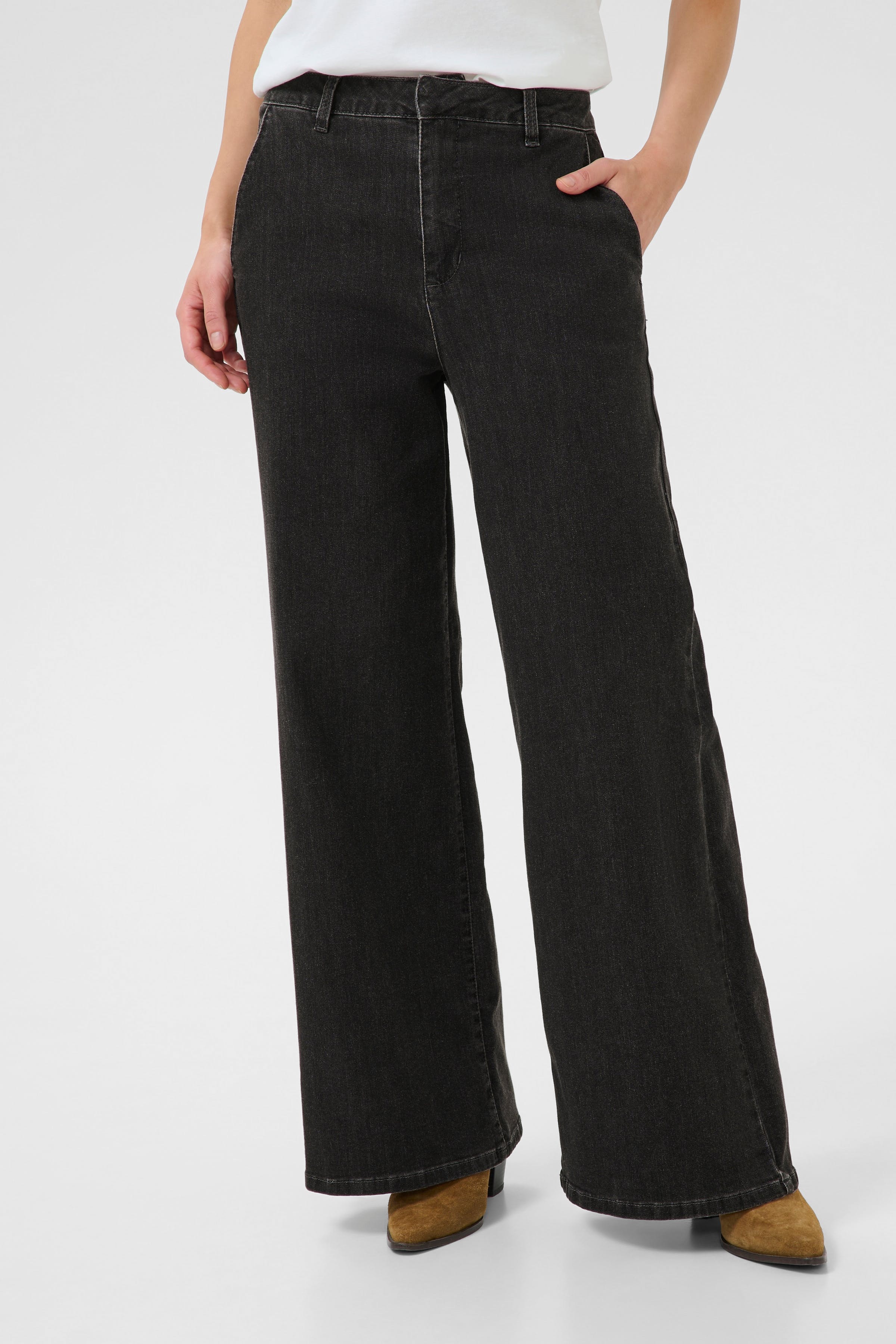 CRVisti Jeans LOOKBOOK FRONT 10612286-107963