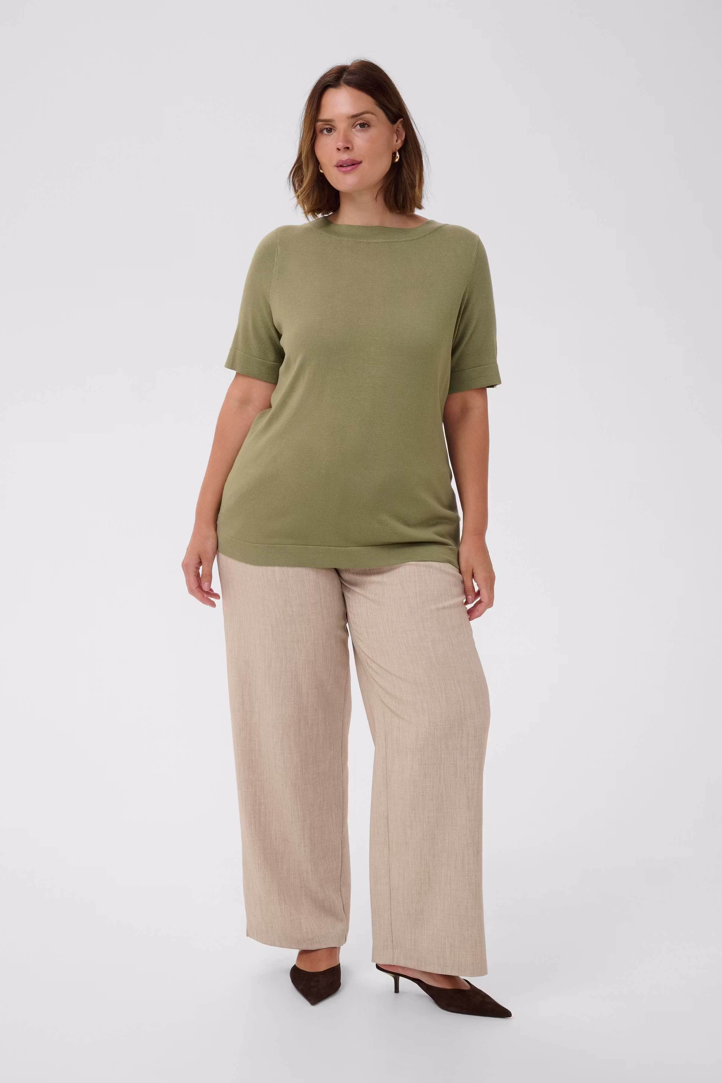 KClizzy Pullover LOOKBOOK FRONT 10584456-170620