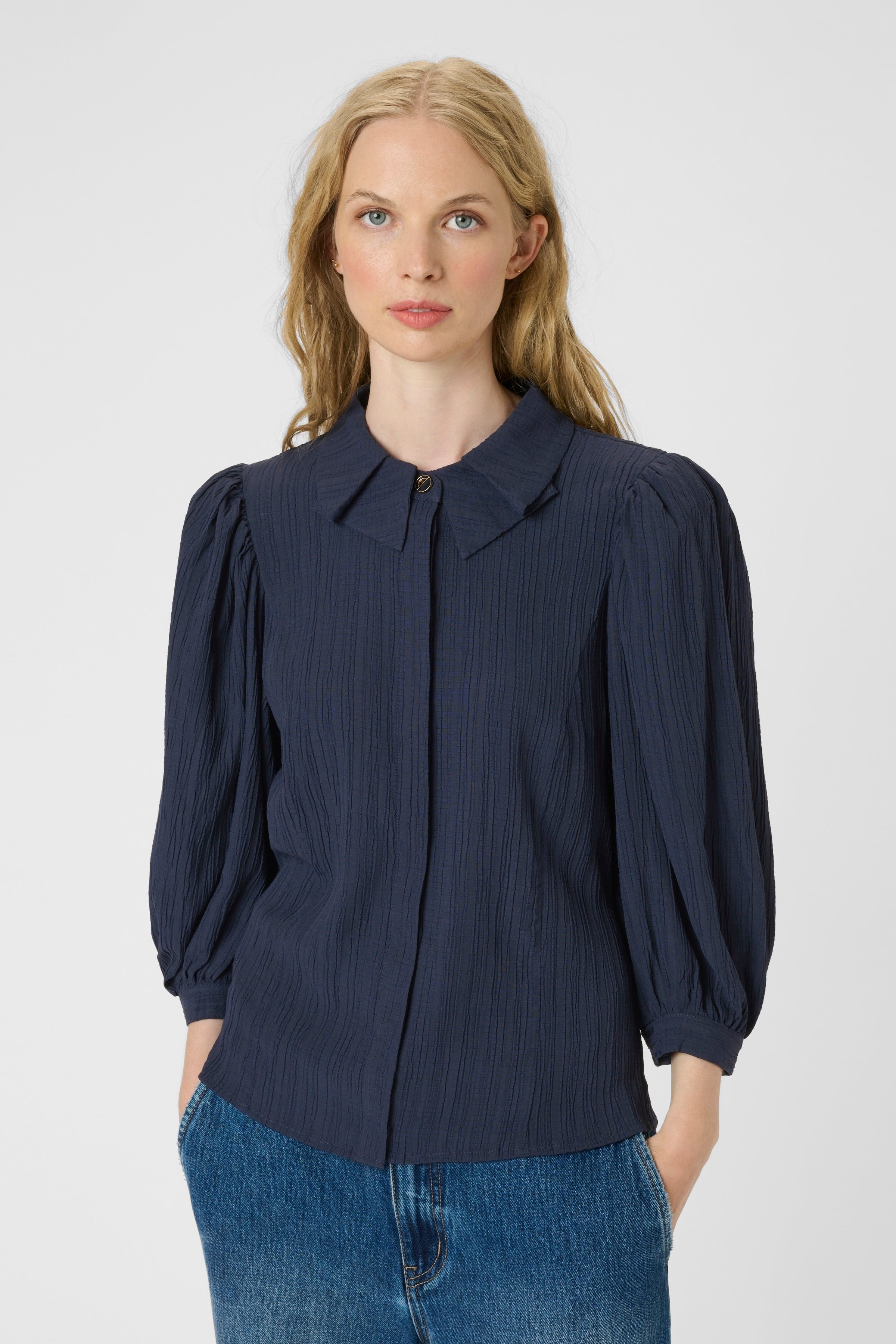 FrostyKB Bluse LOOKBOOK FRONT 10103415-193921