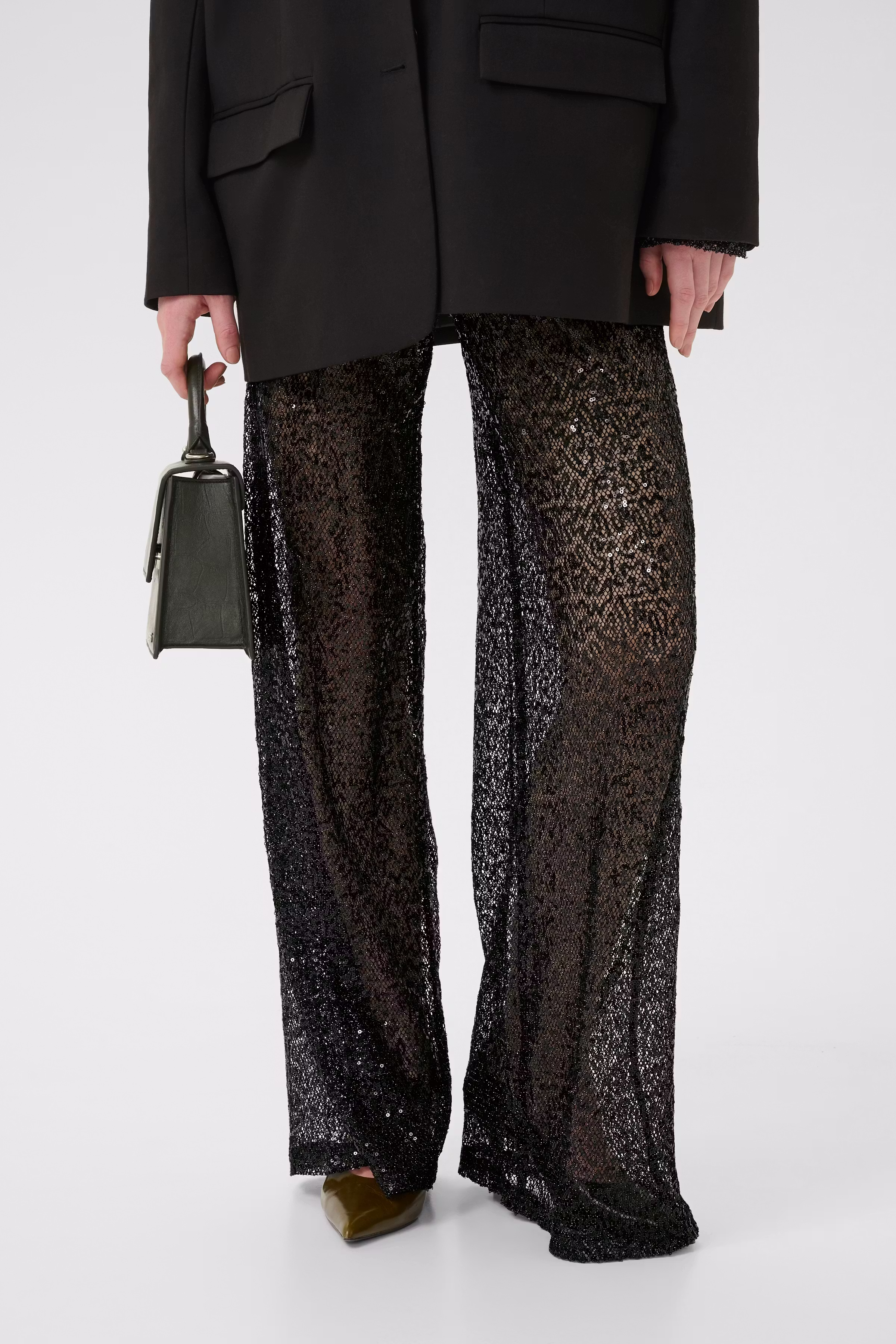 GZsaina Trousers LOOKBOOK FRONT 10910772-100017