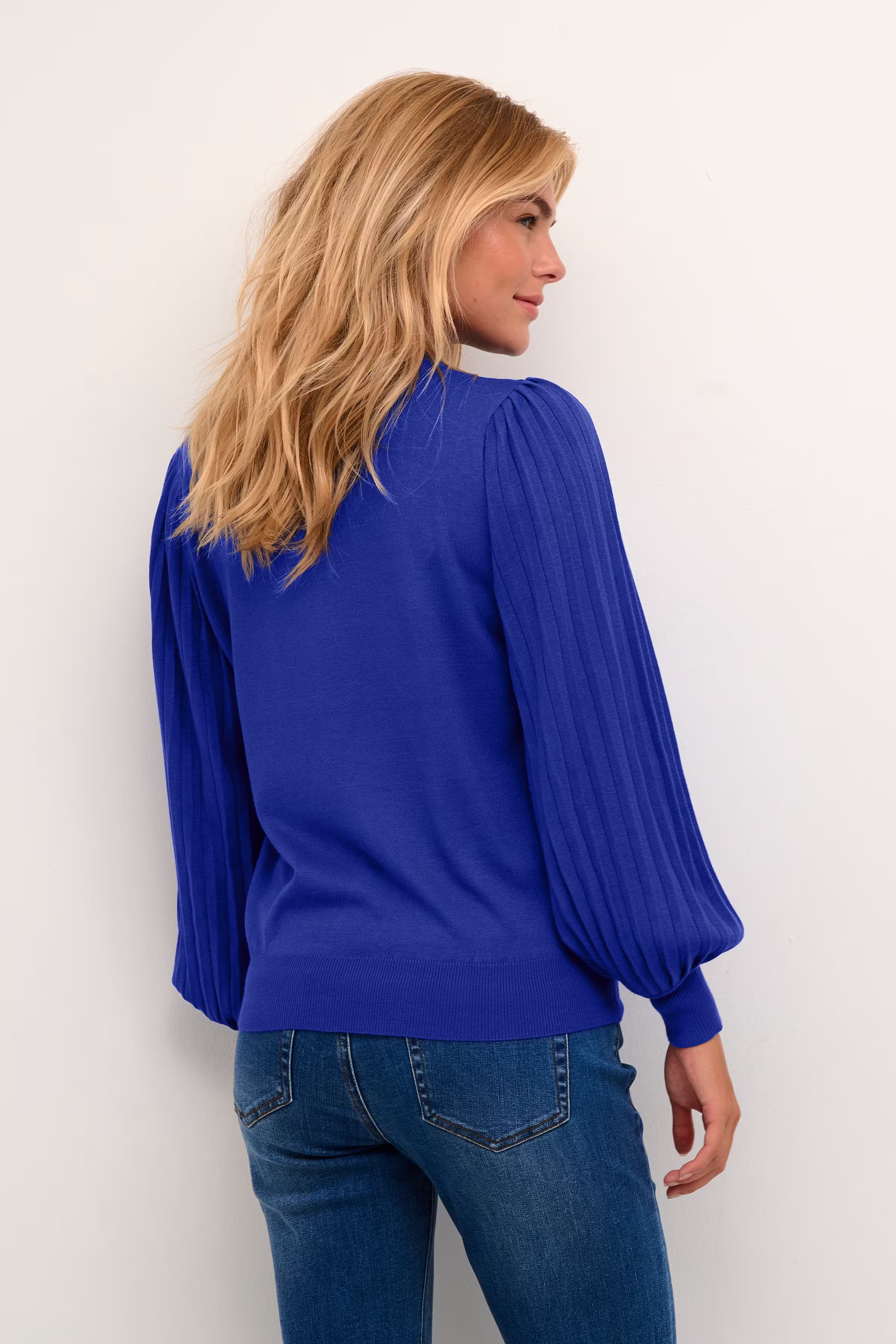 KAlone Pullover LOOKBOOK BACK 10507905-193951