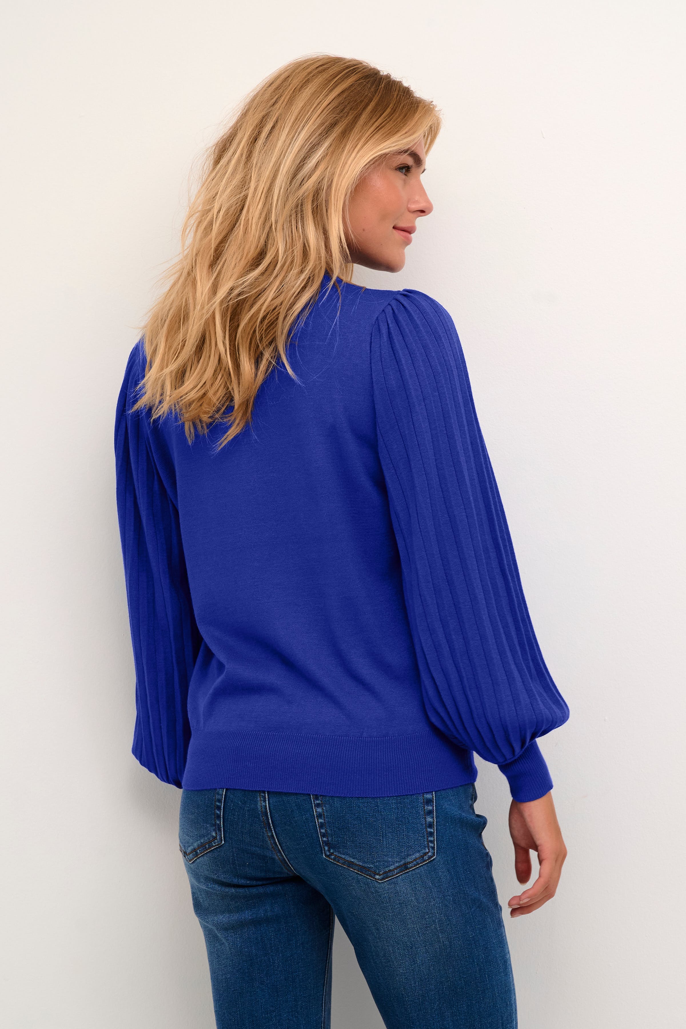 KAlone Pullover LOOKBOOK BACK 10507905-193951