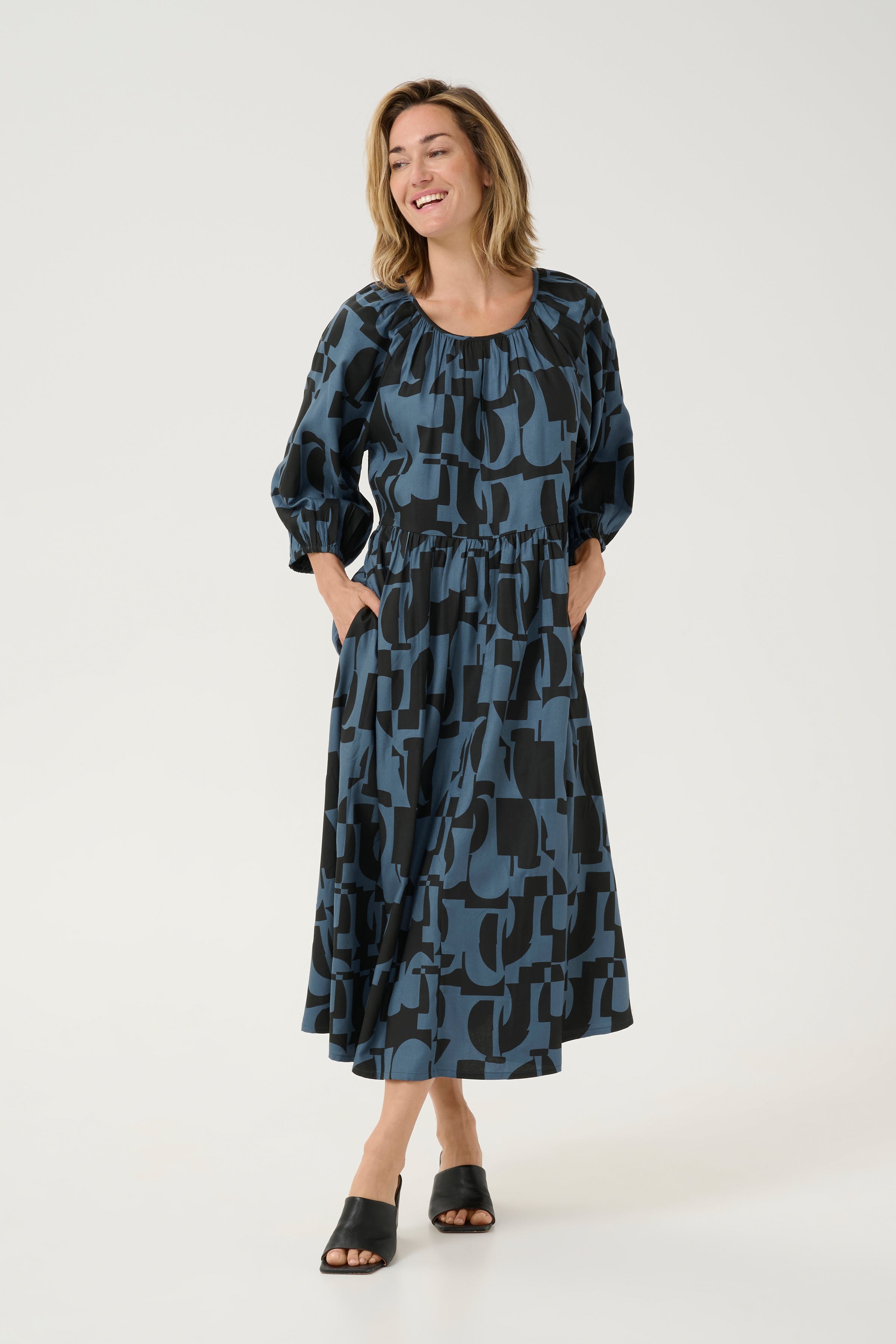 BPzia Kjole LOOKBOOK FRONT 10590748-106738B