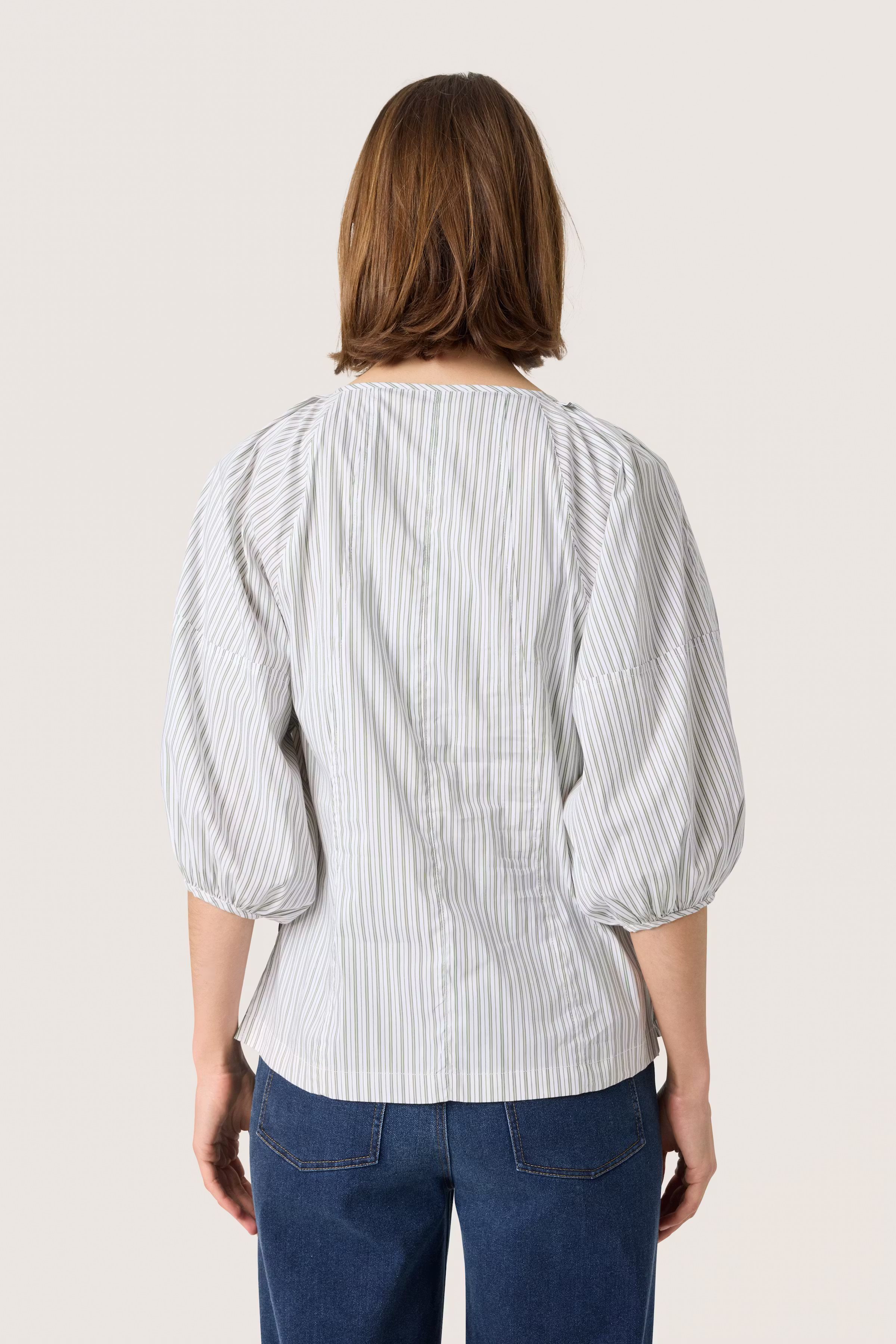 SLHelen Blouse LOOKBOOK BACK 30408486-303938