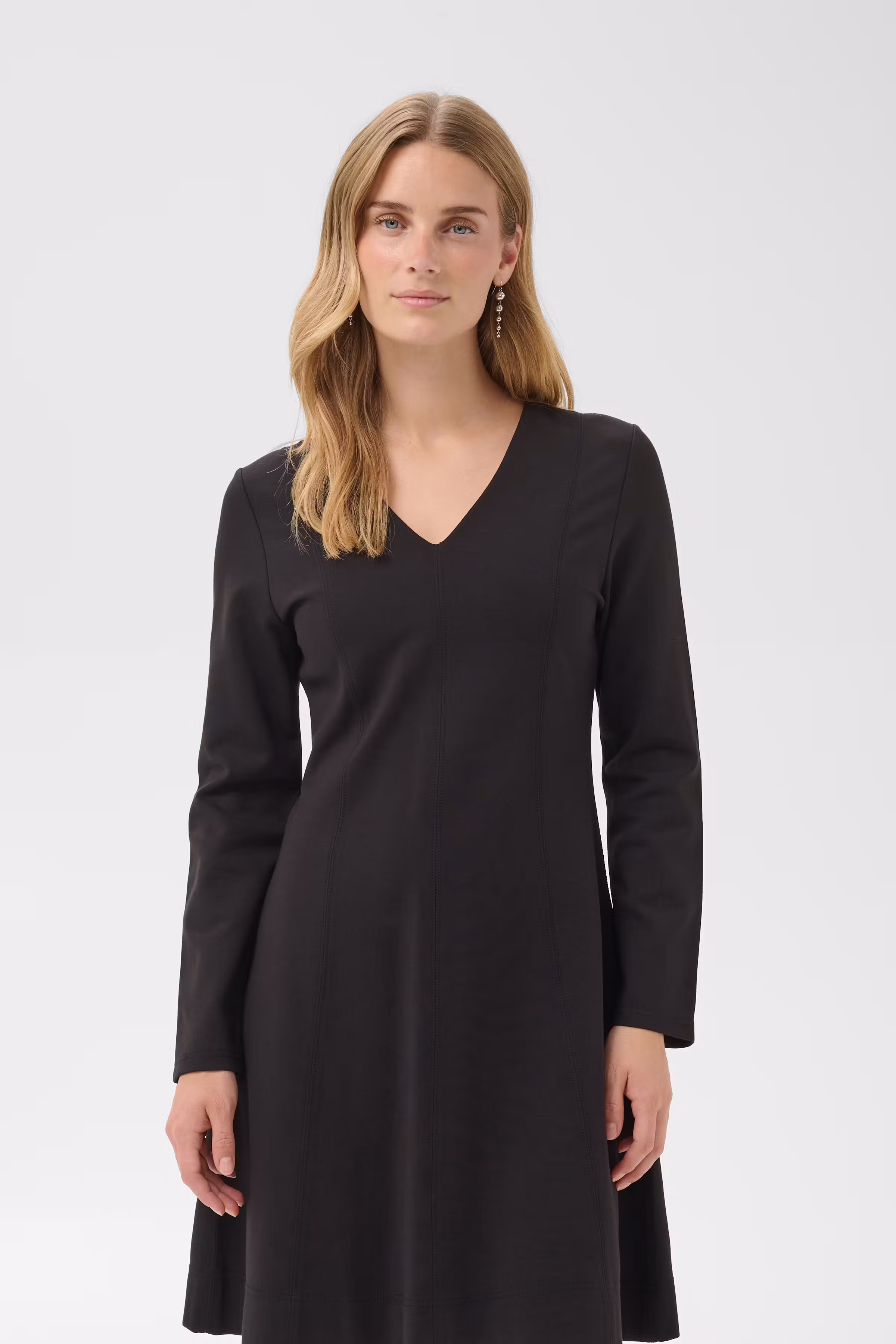DjakaPW Jurk LOOKBOOK FRONT 30310982-194008