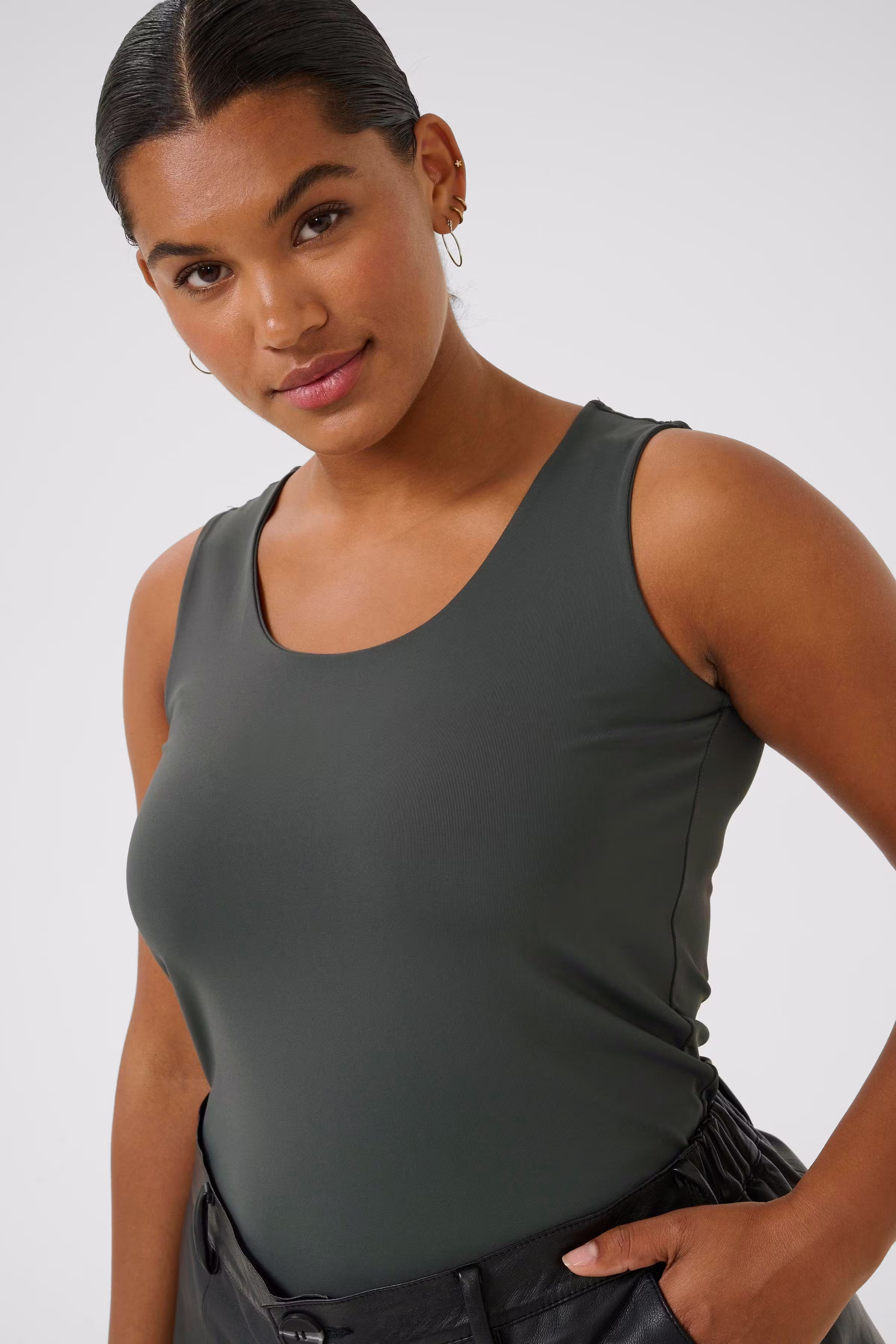 KCerina Top LOOKBOOK DETAIL 10583707-190205