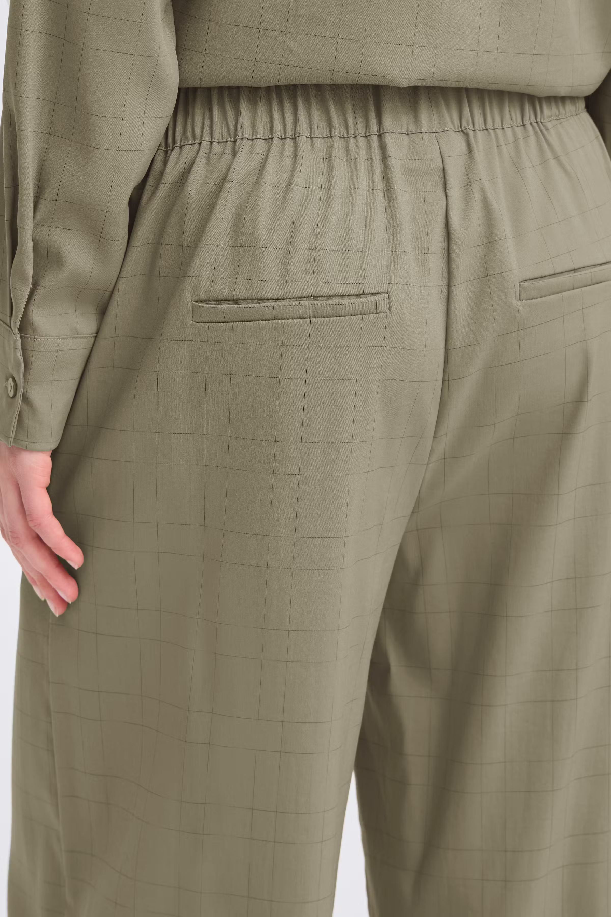 FRCHECKA Broek LOOKBOOK DETAIL 20616230-185806