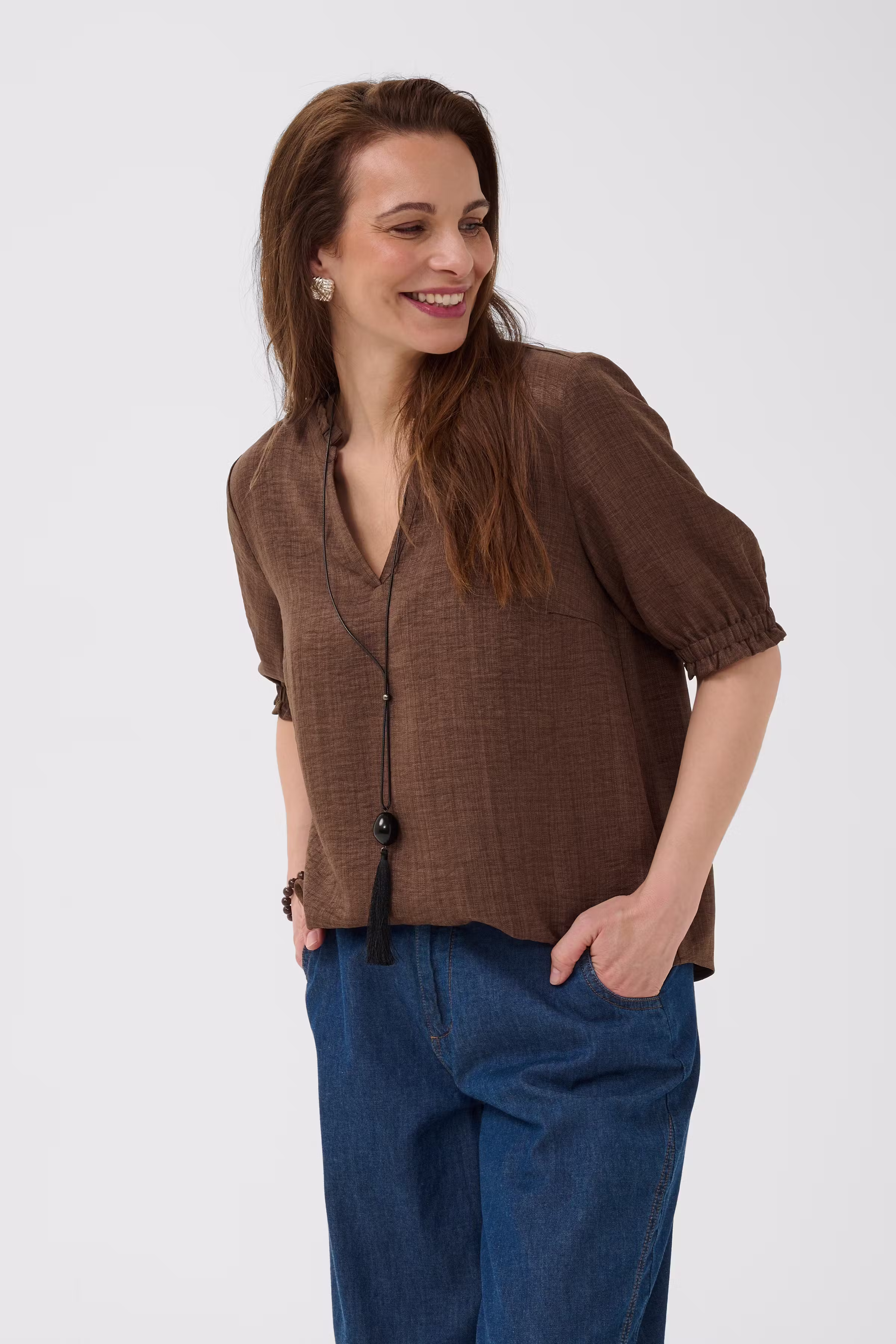 BPoda Blouse LOOKBOOK FRONT 40200027-1909161