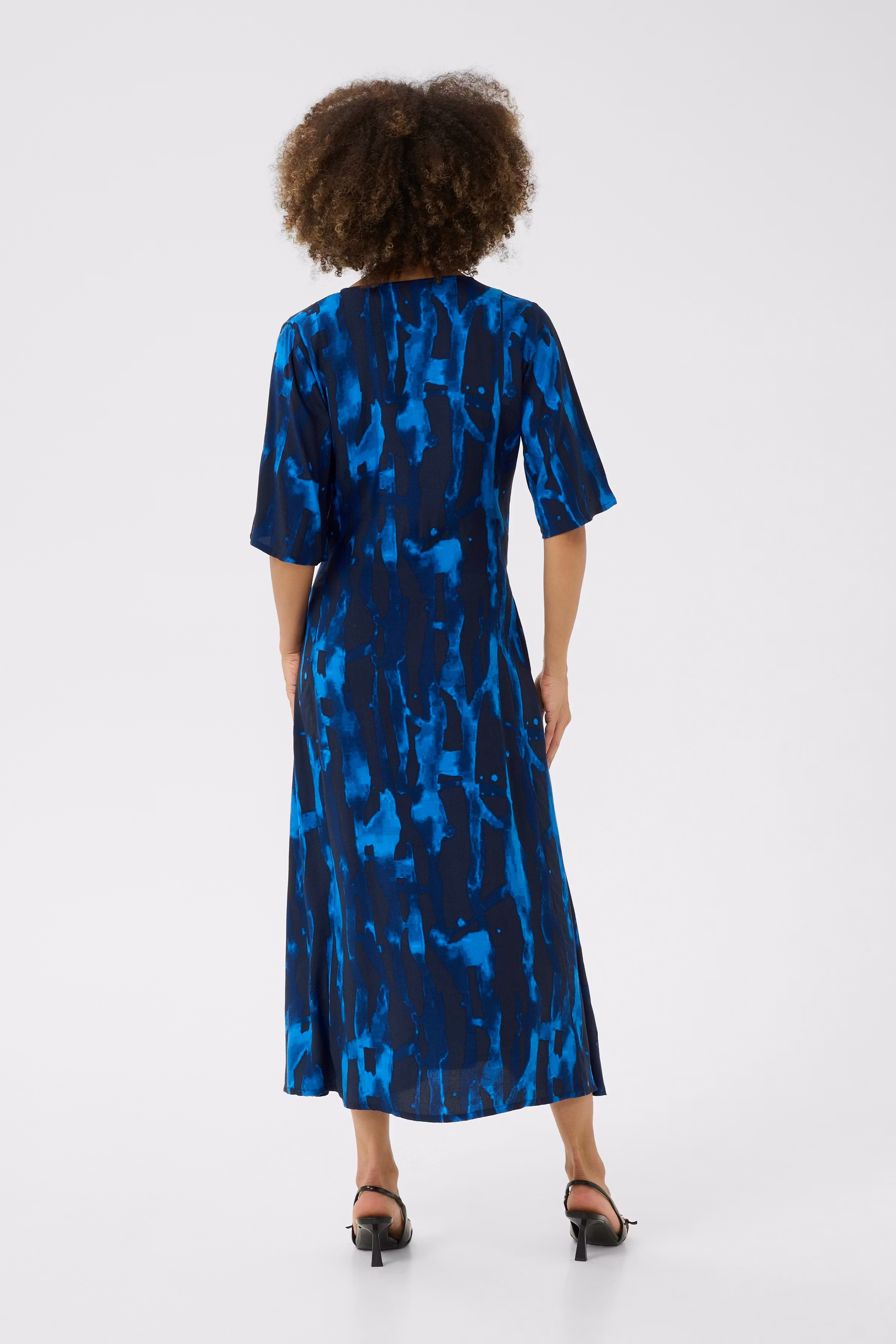 CUashley Kleid LOOKBOOK BACK 50112045-107958