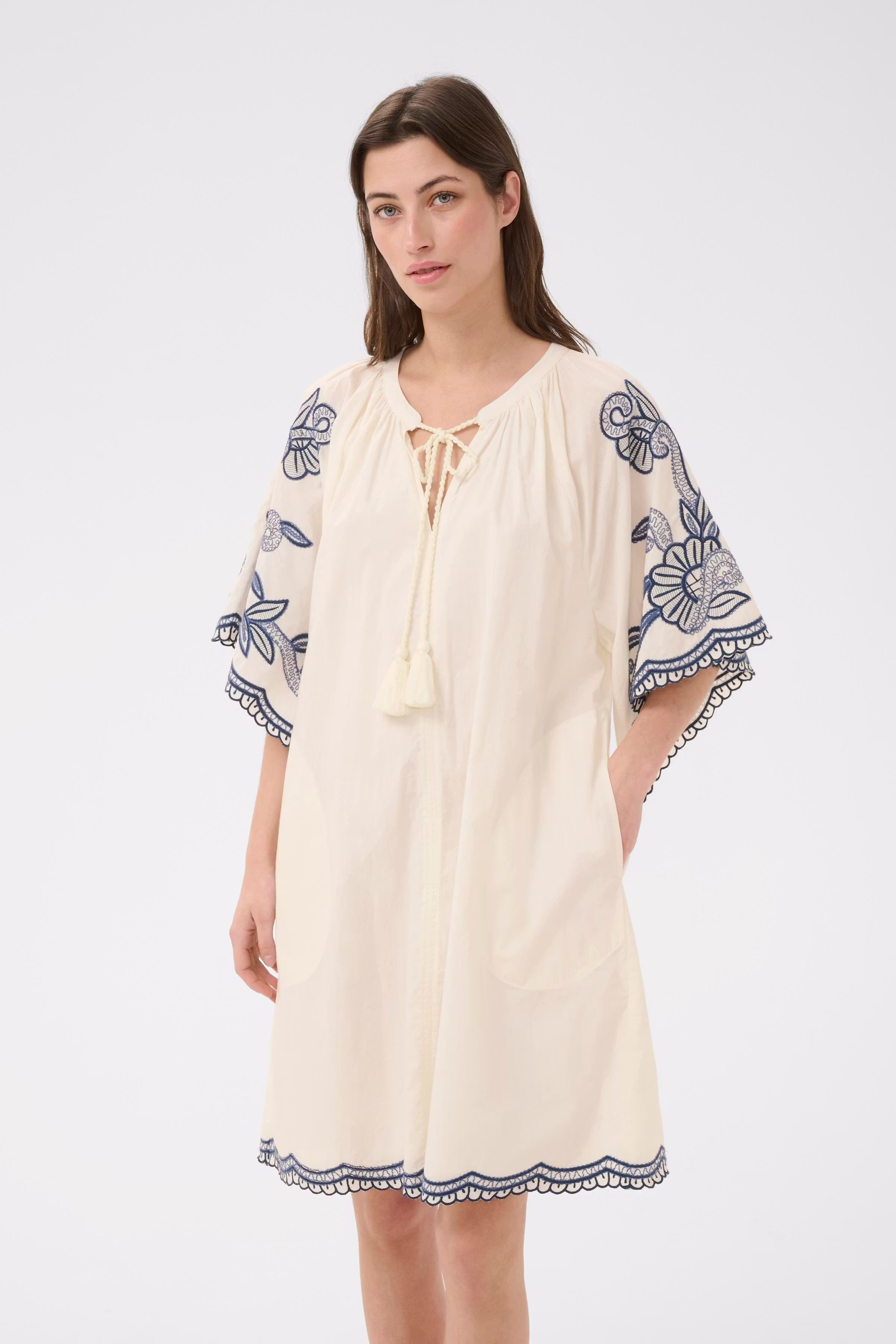 BreannaPW Dress LOOKBOOK FRONT 30310524-304987