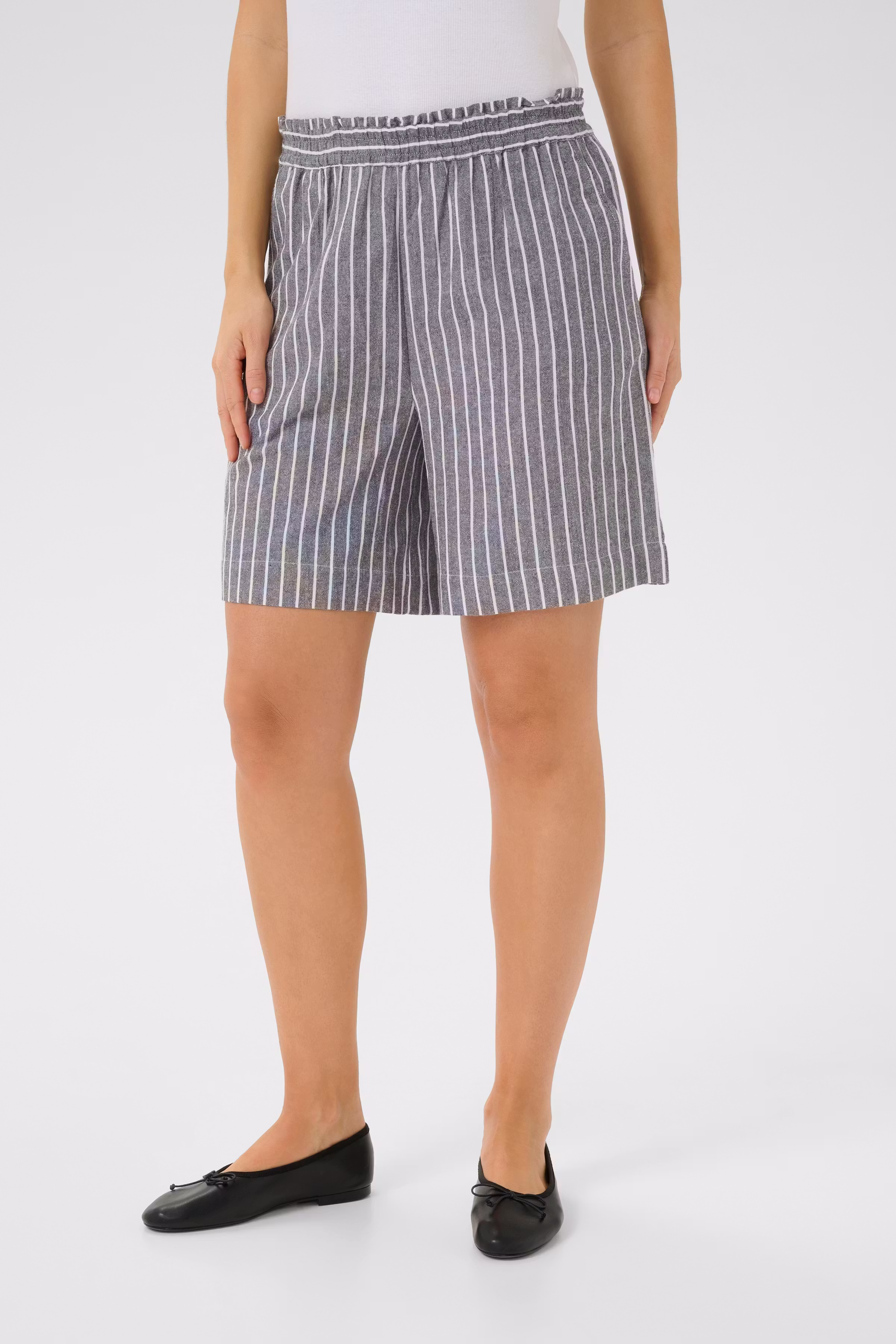 BPmalena Shorts LOOKBOOK FRONT 10590903-107818B