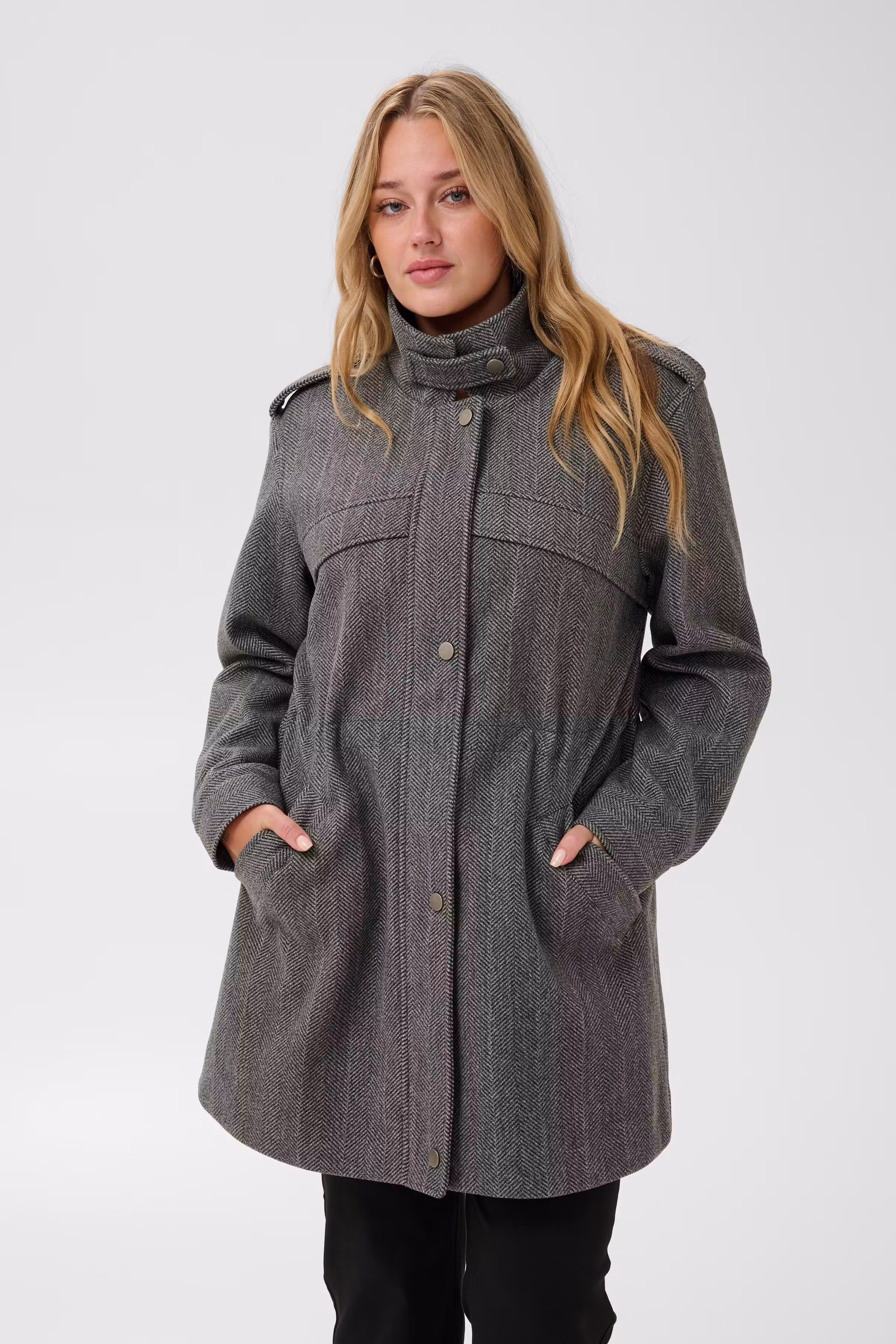 KClauren Frakke LOOKBOOK FRONT 10584545-1000058