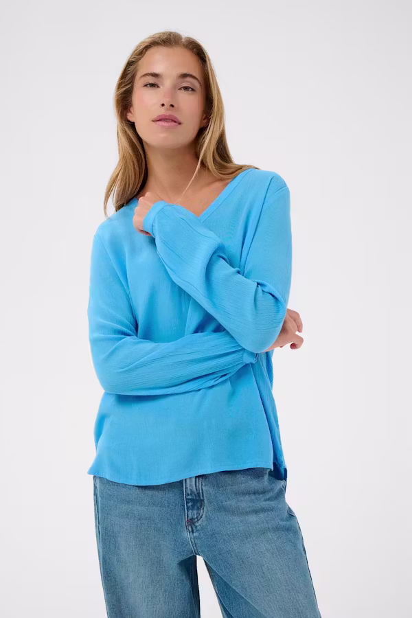 KAamber Blouse LOOKBOOK FRONT 501032-174139