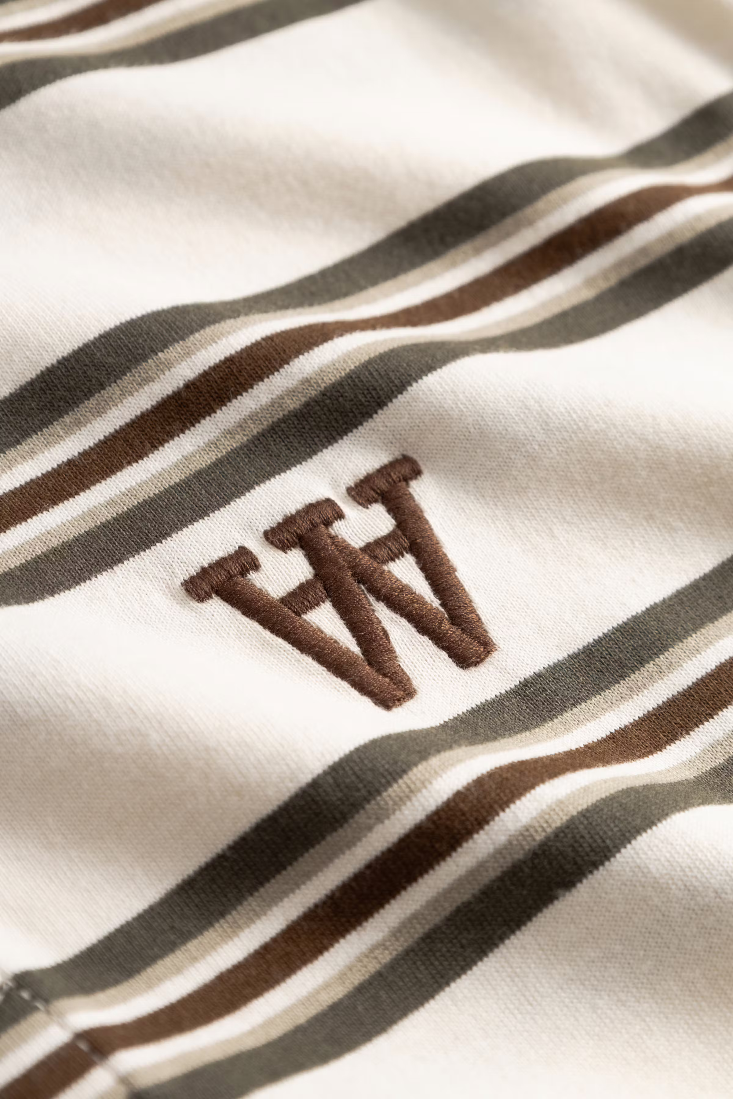 WWColton Poloshirt PACK DETAIL 30251966-304632