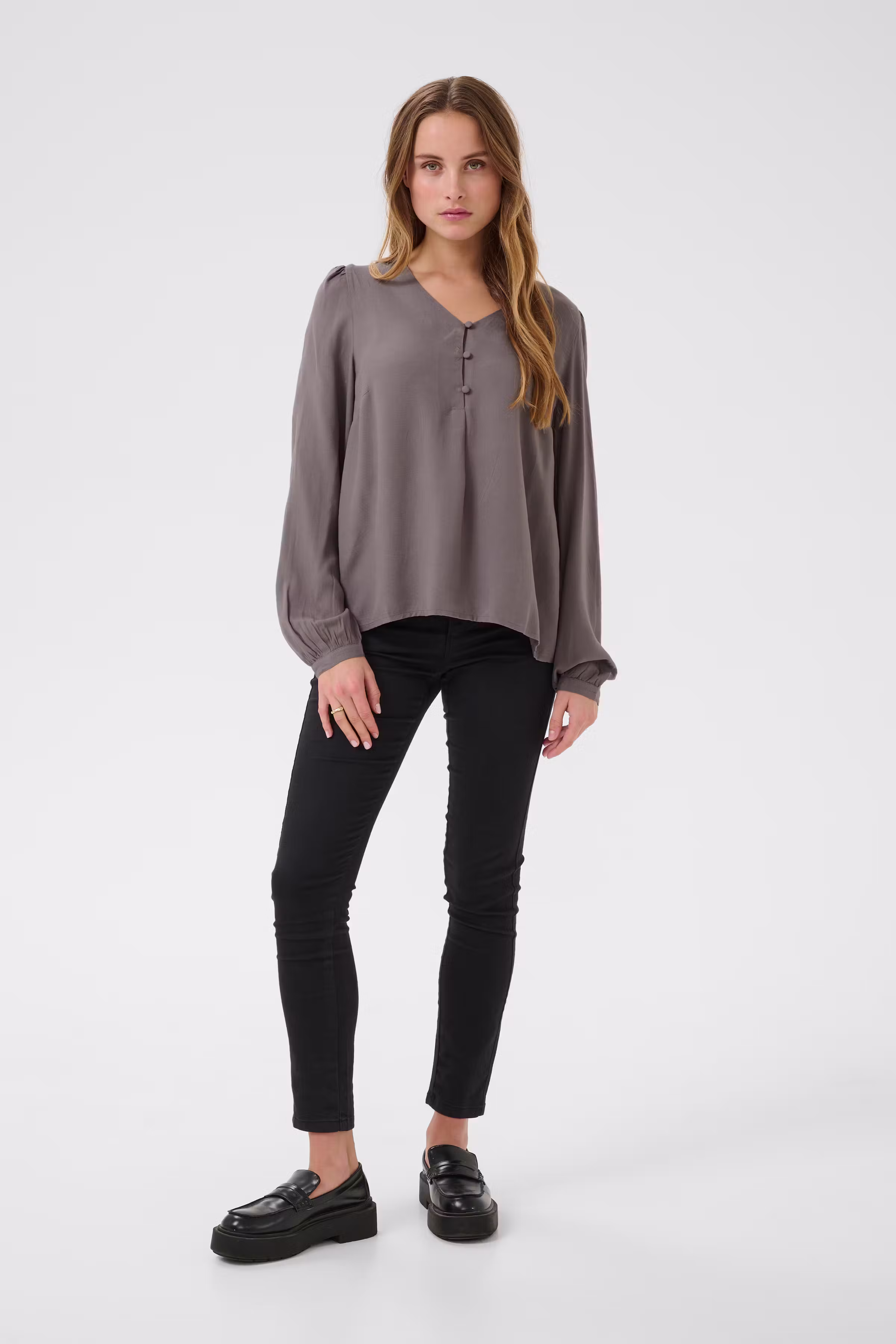 BPlouize Blouse LOOKBOOK FRONT 10590897-180000B