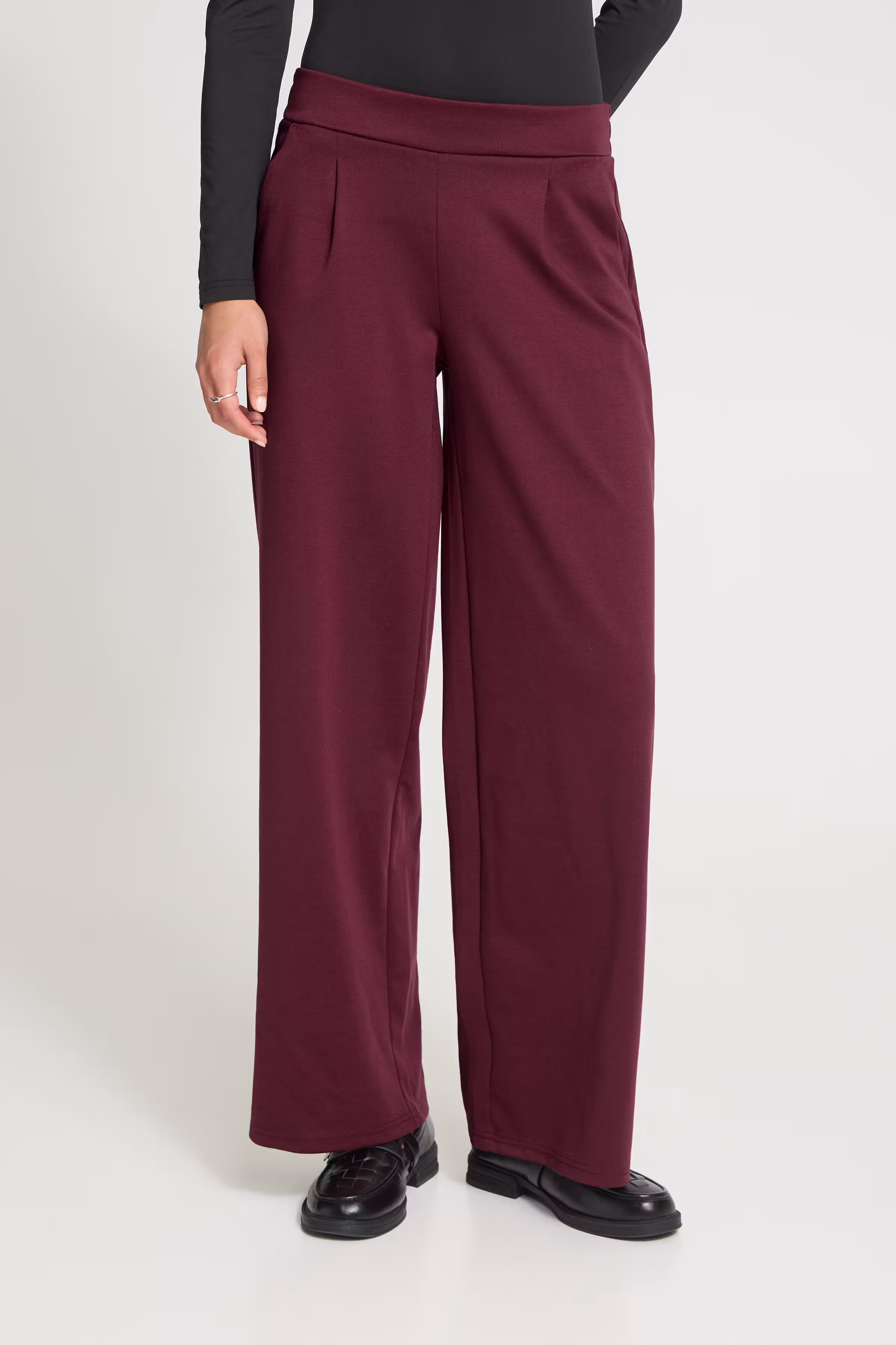 IHKATE Trousers LOOKBOOK FRONT 20118337-191522