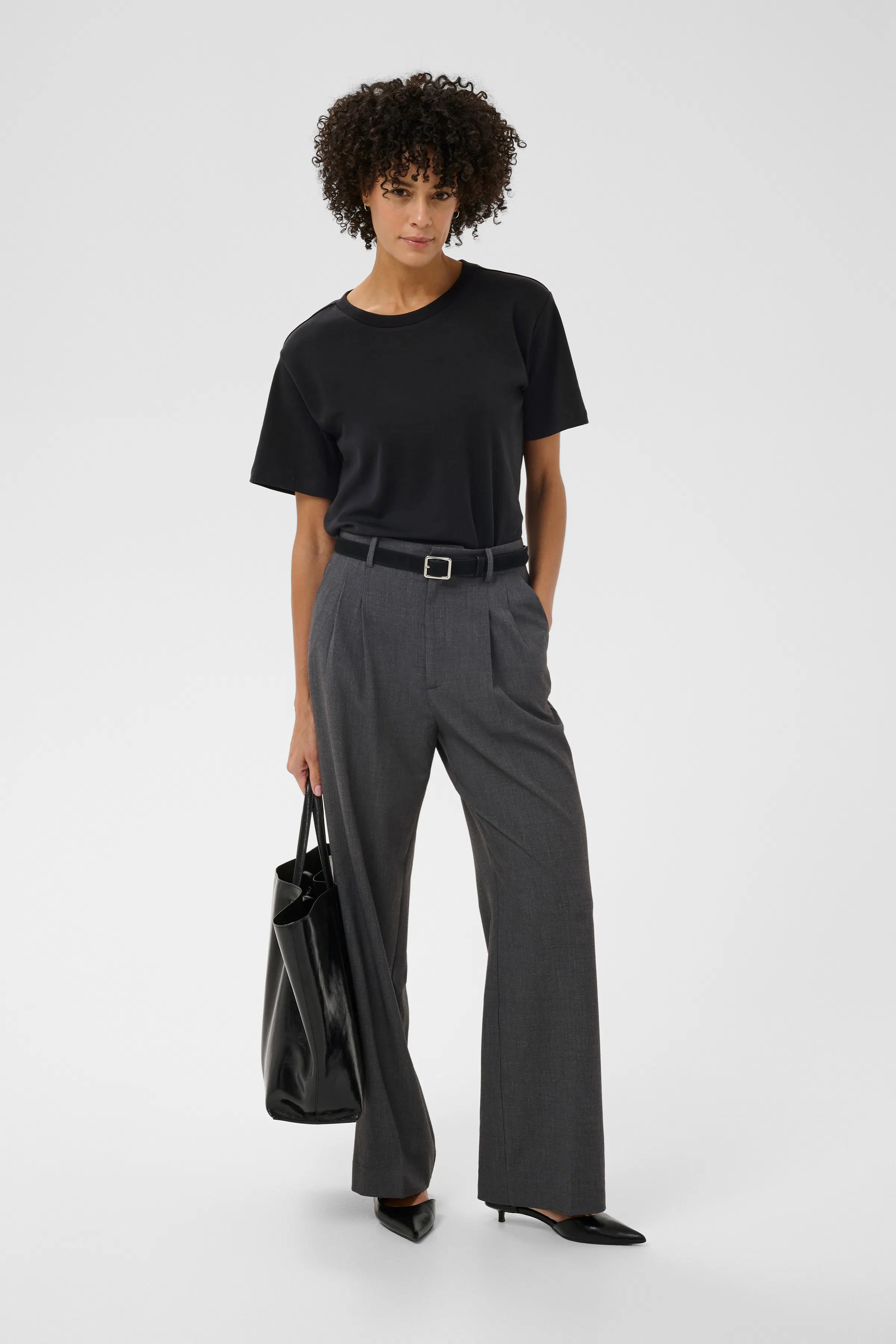 AnnePW T-shirt LOOKBOOK FRONT 30308060-194008