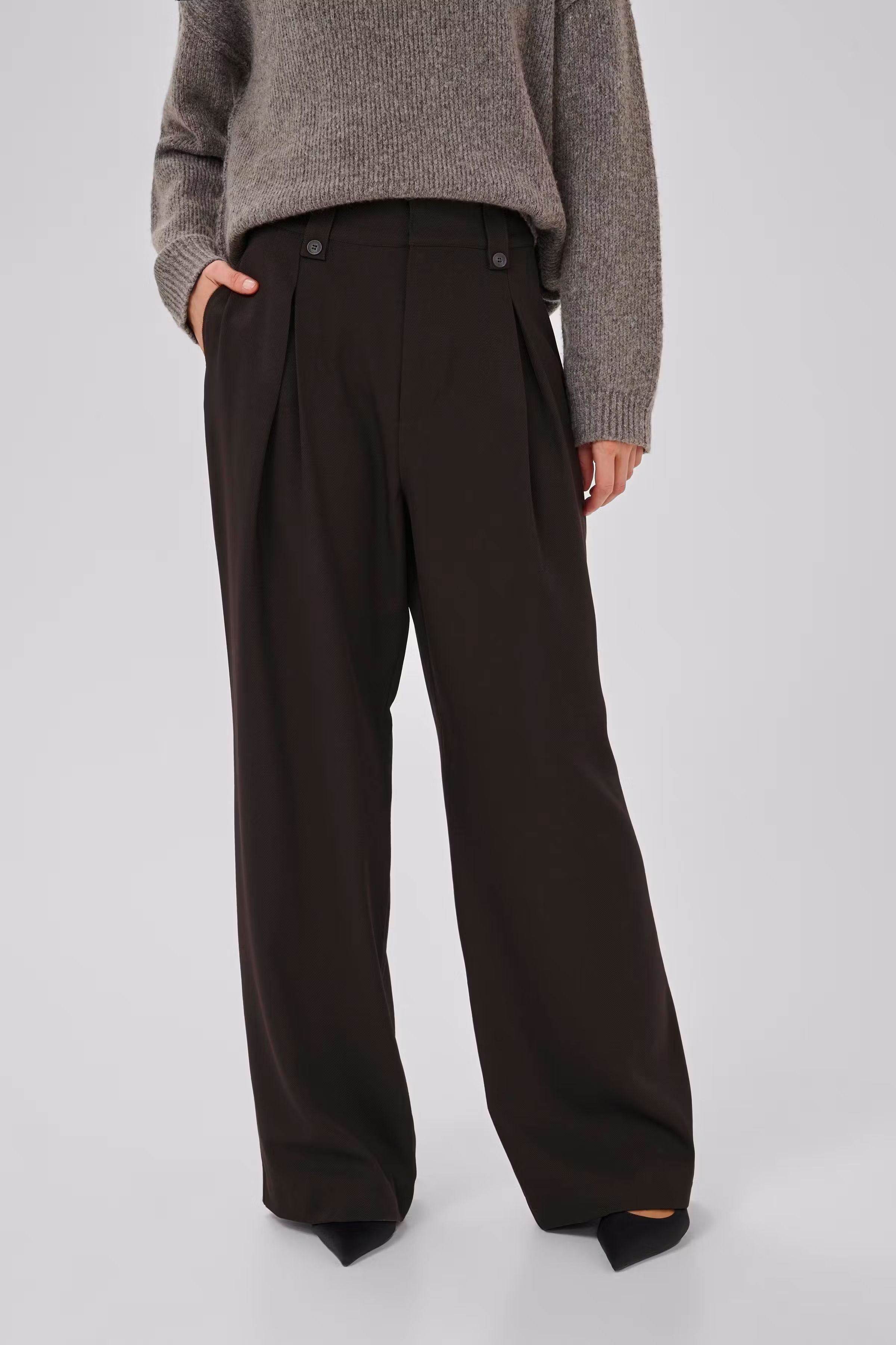 DisaMW Trousers LOOKBOOK FRONT 10704493-191103