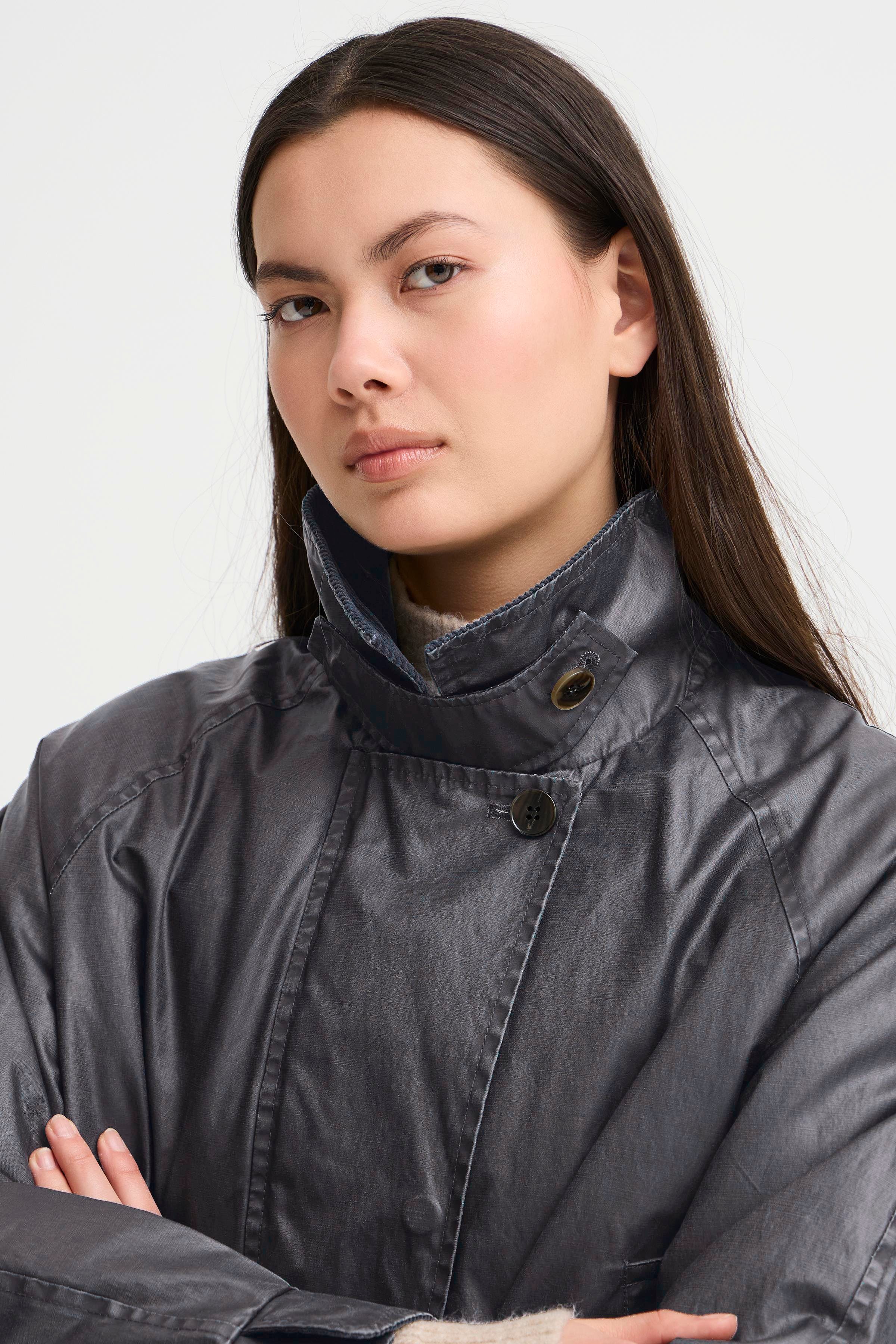 IHGANILO Oberbekleidung LOOKBOOK DETAIL 20123119-194013